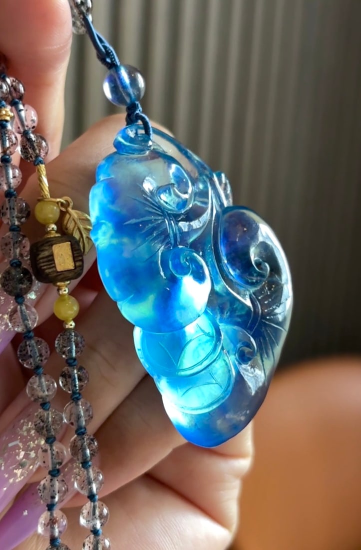 An Exquisite Aquamarine Ganoderma lucidum Pendant: An Exquisite Aquamarine Ganoderma lucidum Pendant,Size:63mmx41mmx14mm,Total Weight:46.2g 海蓝宝灵芝吊坠