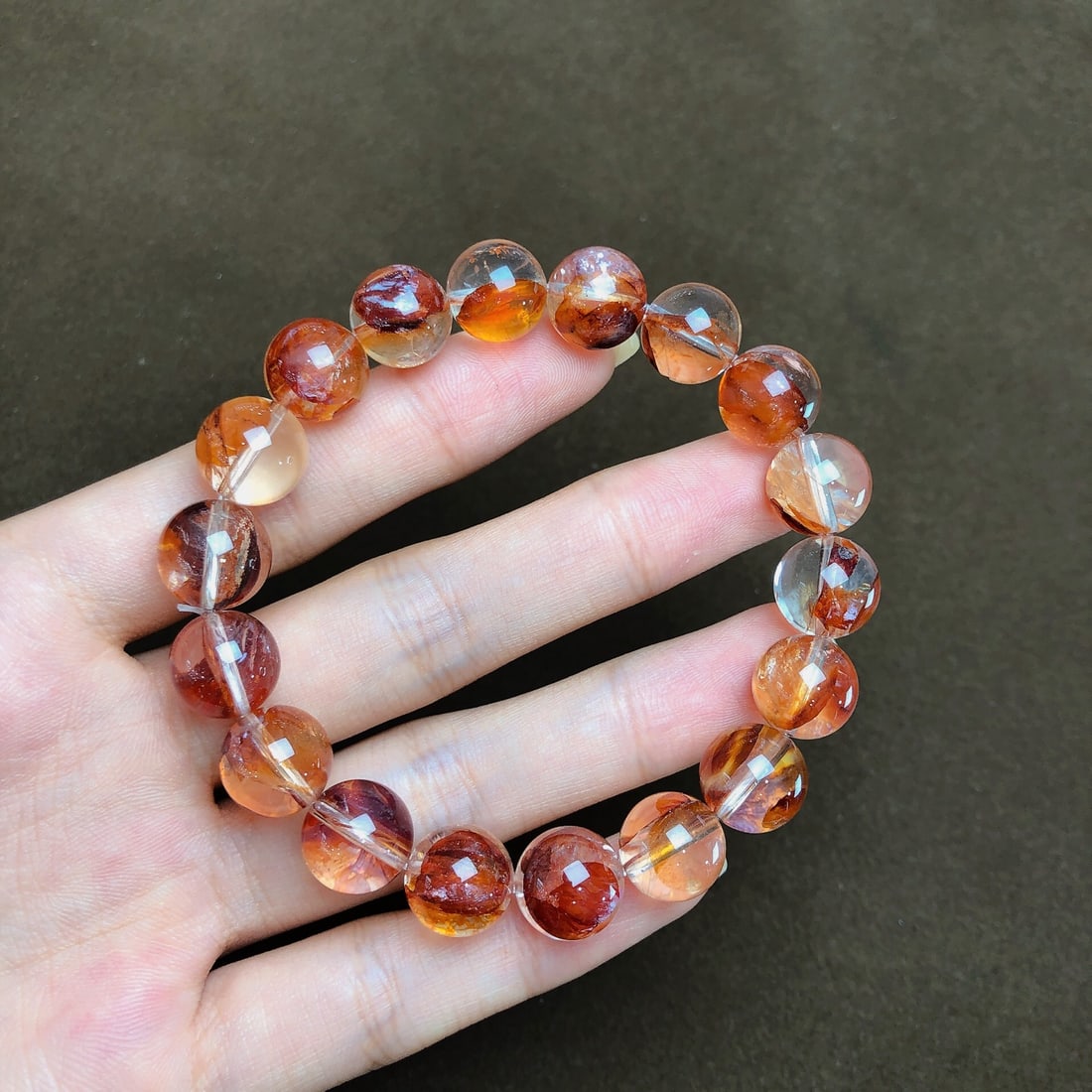 An Exquisite Crystal Bracelets: An Exquisite Crystal Bracelets,Size:11mm, Weight:35.4g 水晶手串