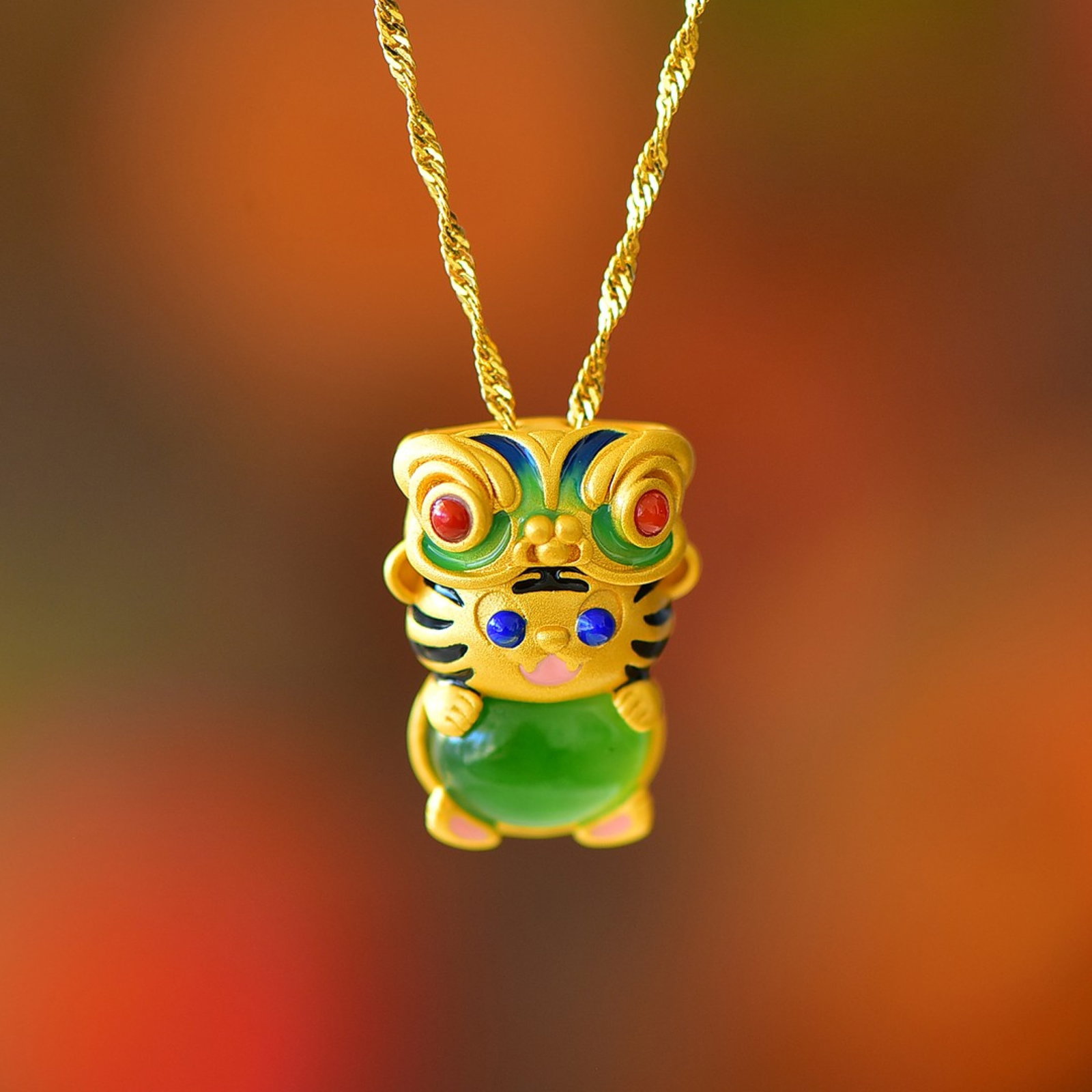 An Exquisite Sterling Silver-Gold Plated Inlaid Jasper Enamel Pendant: An Exquisite Sterling Silver-Gold Plated Inlaid Jasper Enamel Pendant,Size:8mmx10mm 纯银镀金镶碧玉珐琅吊坠