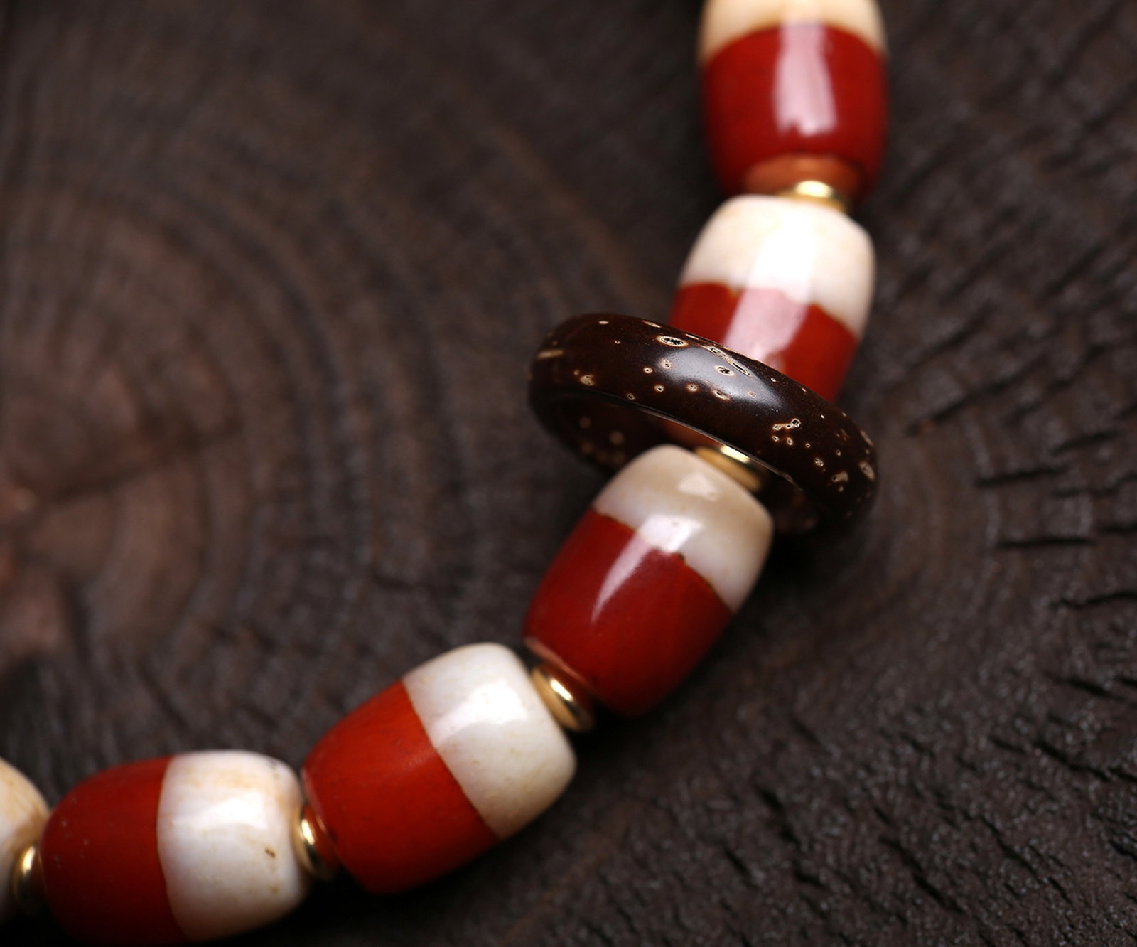 An Exquisite Agate Bracelets - 2