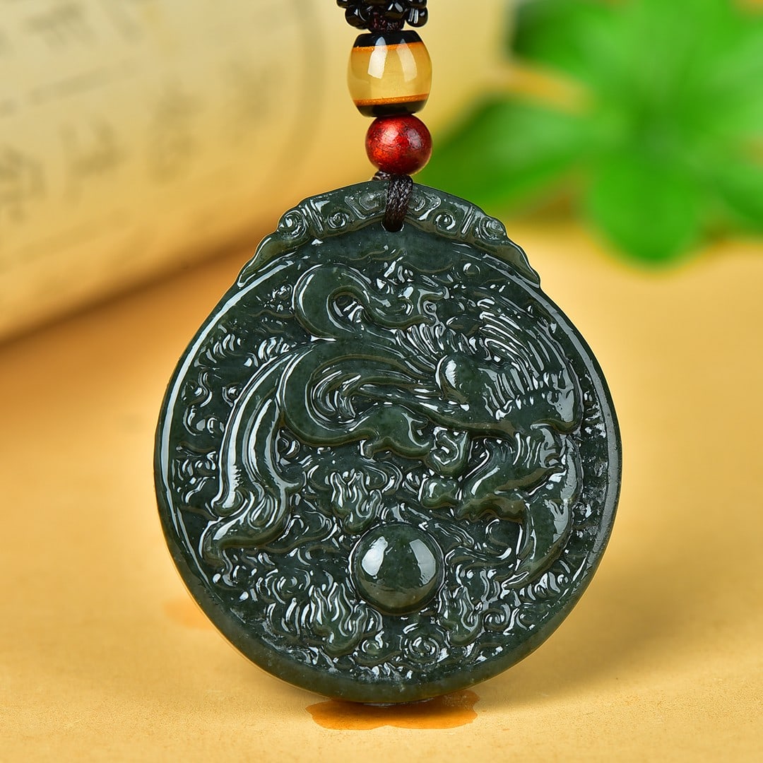 An Exquisite Sapphire Auspicious Cloud and Phoenix Pattern Pendant: An Exquisite Sapphire Auspicious Cloud and Phoenix Pattern Pendant,Size:50mmx50mm 寓意:招财进宝 青玉祥云凤纹挂件