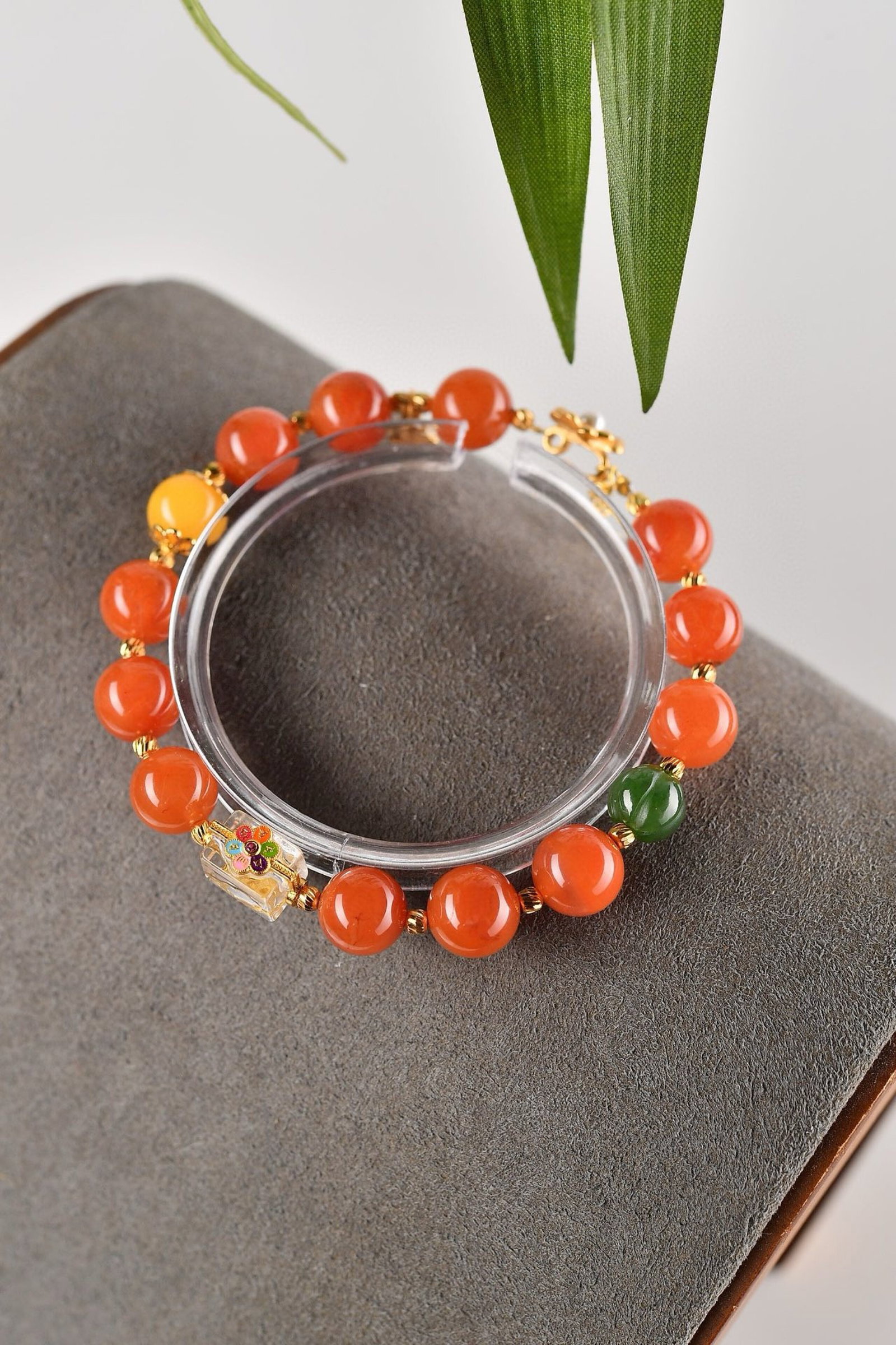 An Exquisite Agate Bracelets - 3