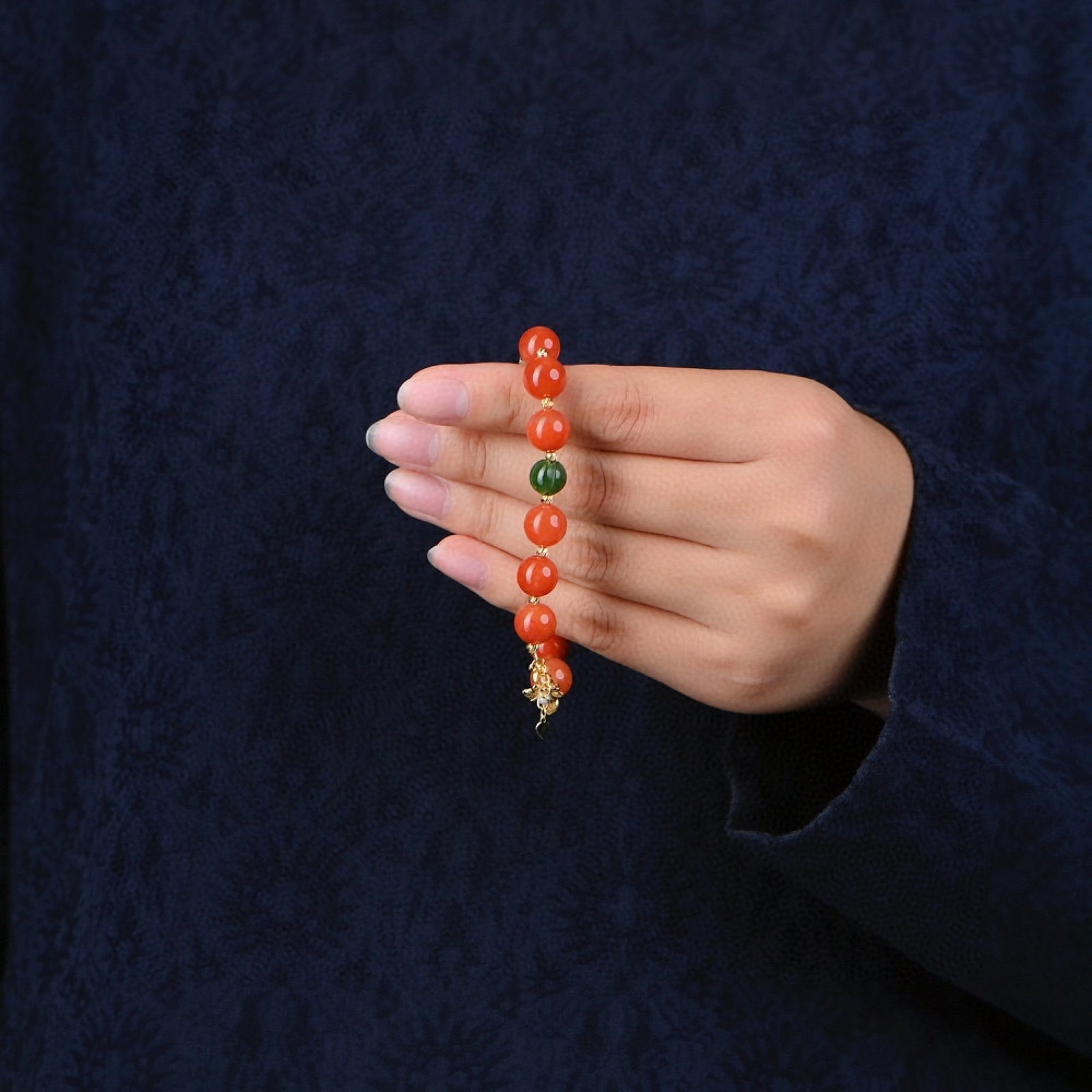 An Exquisite Agate Bracelets - 6