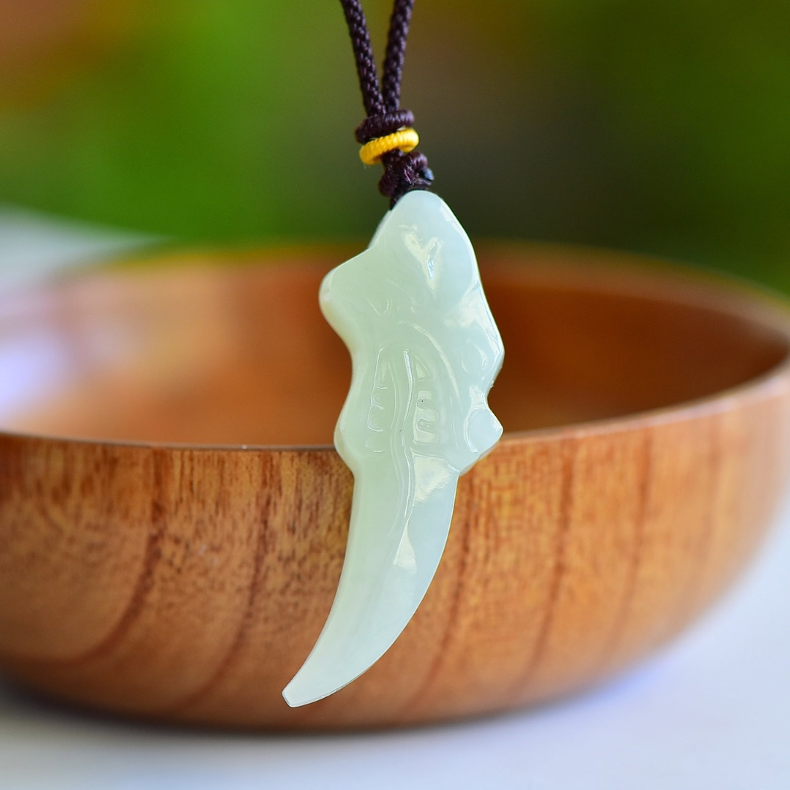 An Exquisite White Jade Pendant - 5