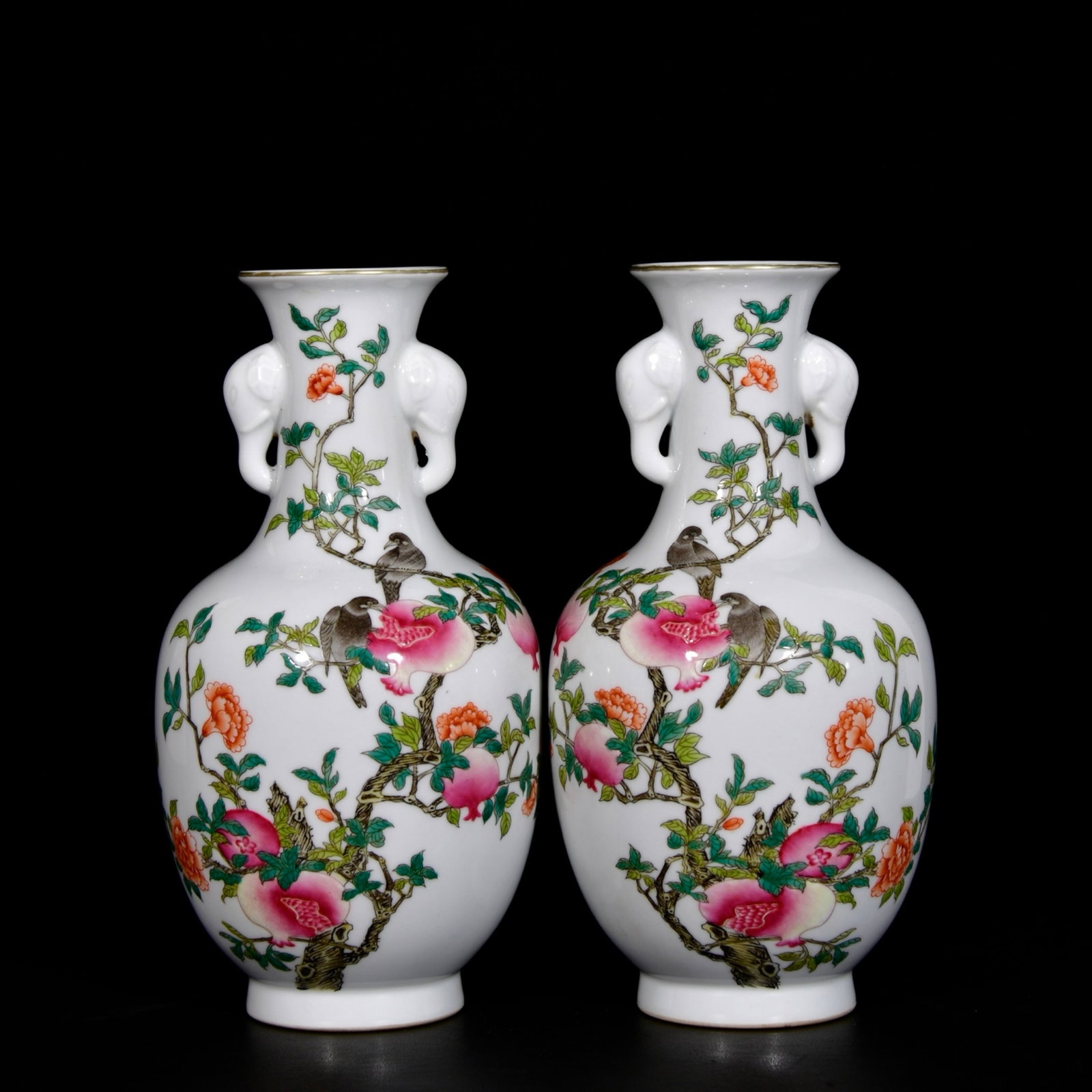 An Exquisite Enamel Painted Gold Flower and Bird Pattern Elephant-Ears Vase,With Poem: An Exquisite Enamel Painted Gold Flower and Bird Pattern Elephant-Ears Vase,With Poem,Qing Dynasty,China,Yongzheng Four-character Mark,Size:9.4inx5.1in 珐琅彩描金花