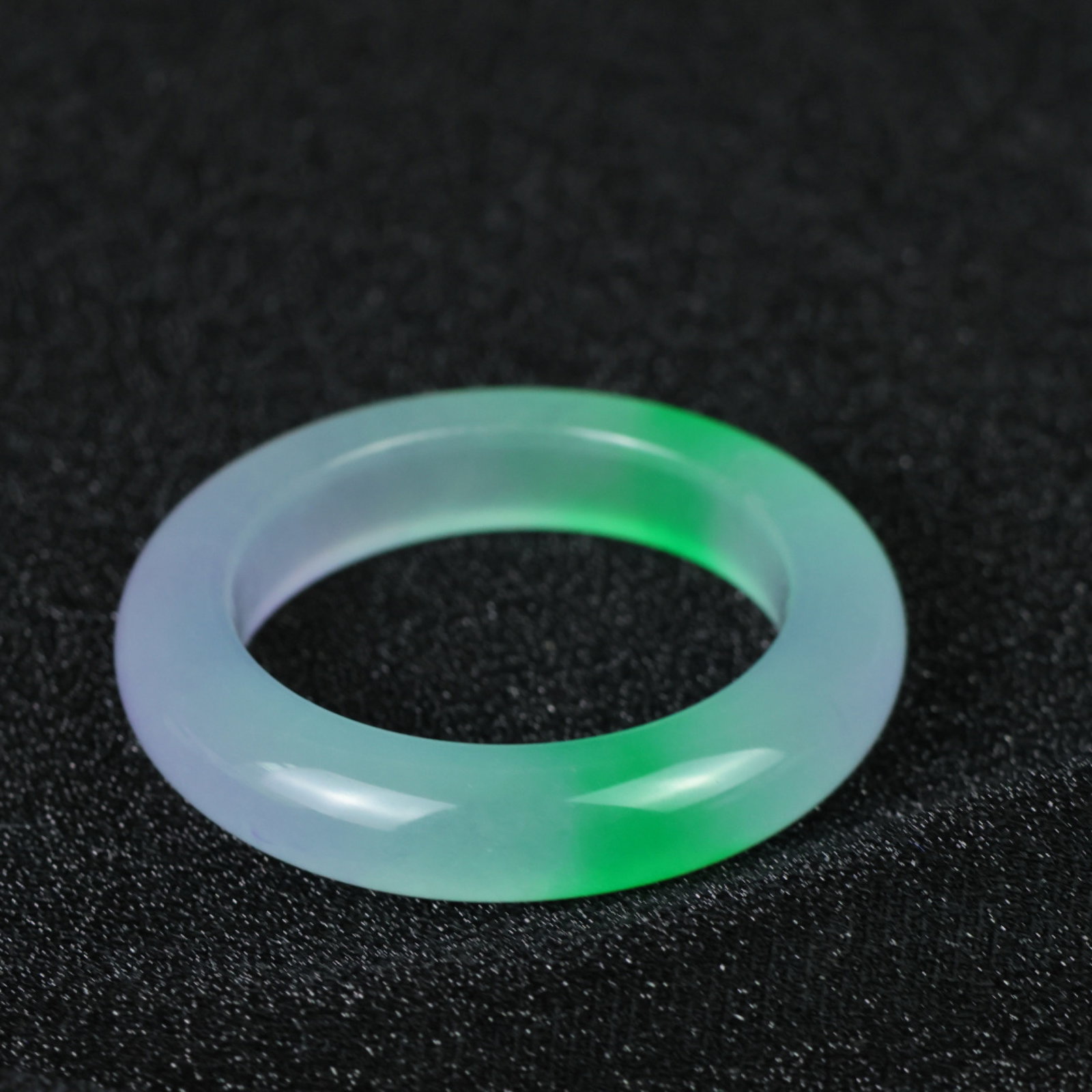 An Exquisite Jadeite Bracelets - 6