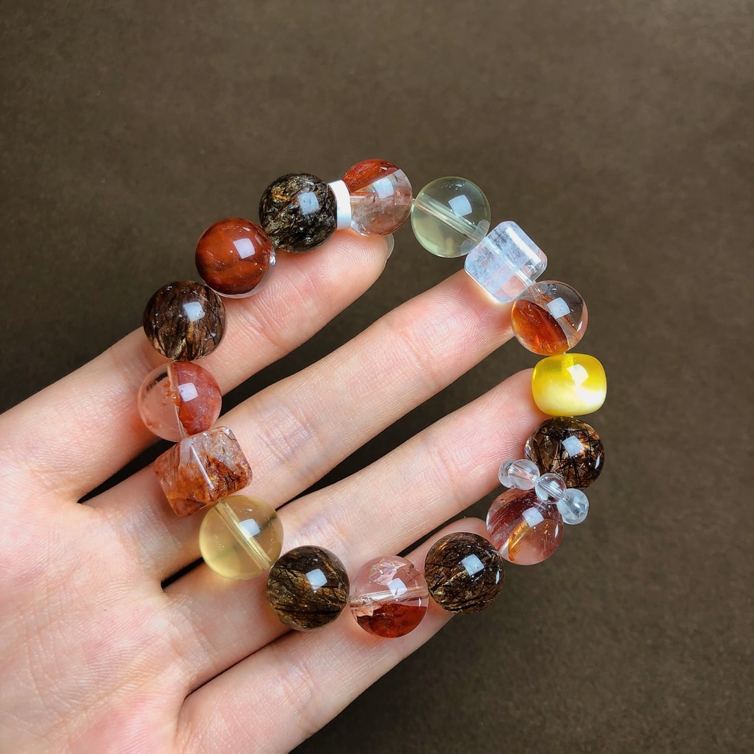 An Exquisite Crystal Bracelets: An Exquisite Crystal Bracelets,Size:11.7mm,10mmx10mm,Weight:37.1g 水晶手串