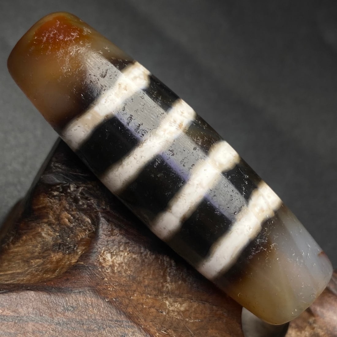 An Exquisite Dzi Bead Pendant: An Exquisite Dzi Bead Pendant,Size:49mmx15mm,Weight:18.2g ?????