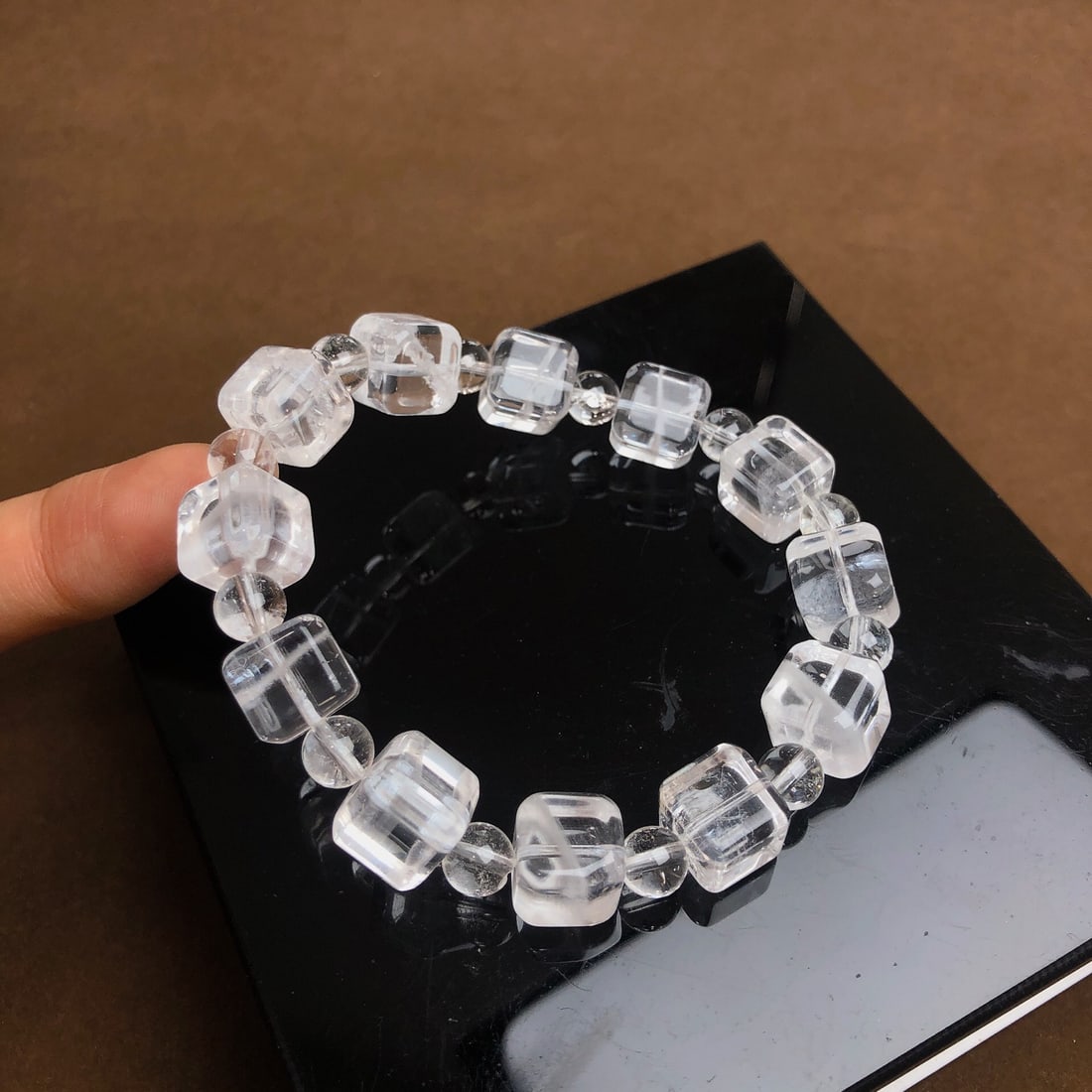 An Exquisite Crystal Bracelets - 4