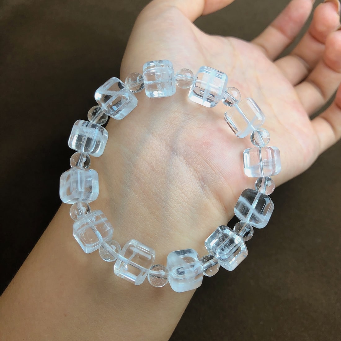 An Exquisite Crystal Bracelets - 5