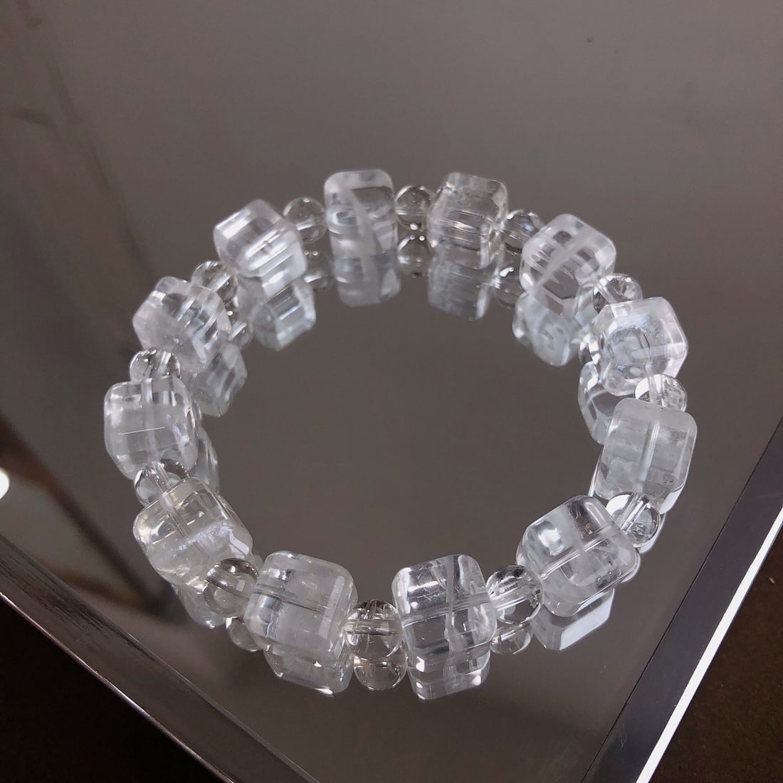 An Exquisite Crystal Bracelets - 7