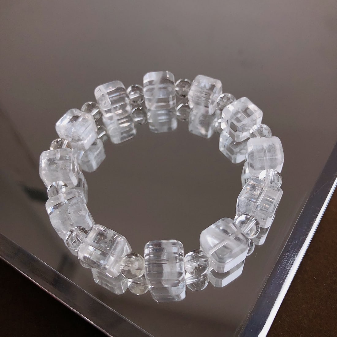An Exquisite Crystal Bracelets - 9