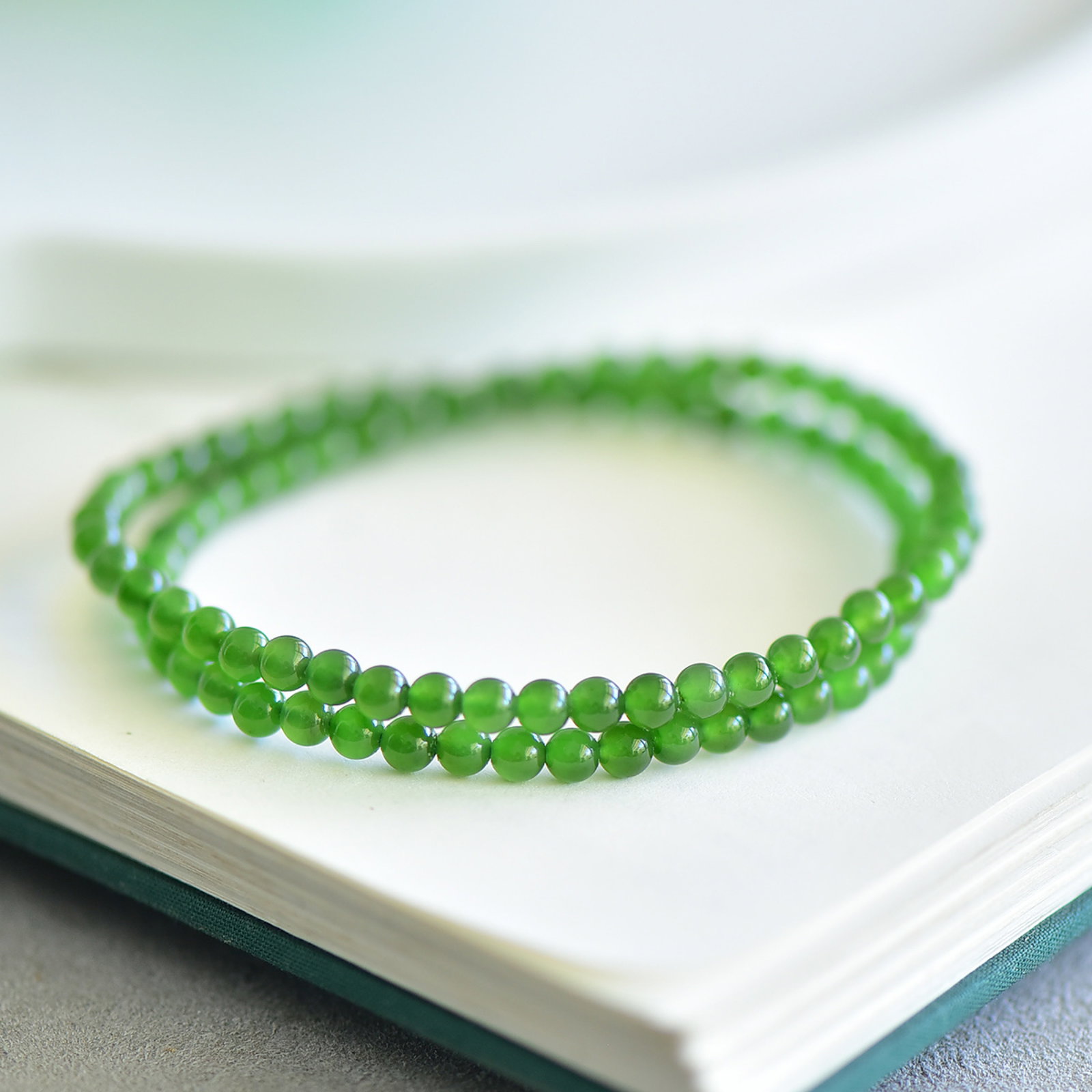 An Exquisite Jasper Bracelets - 2