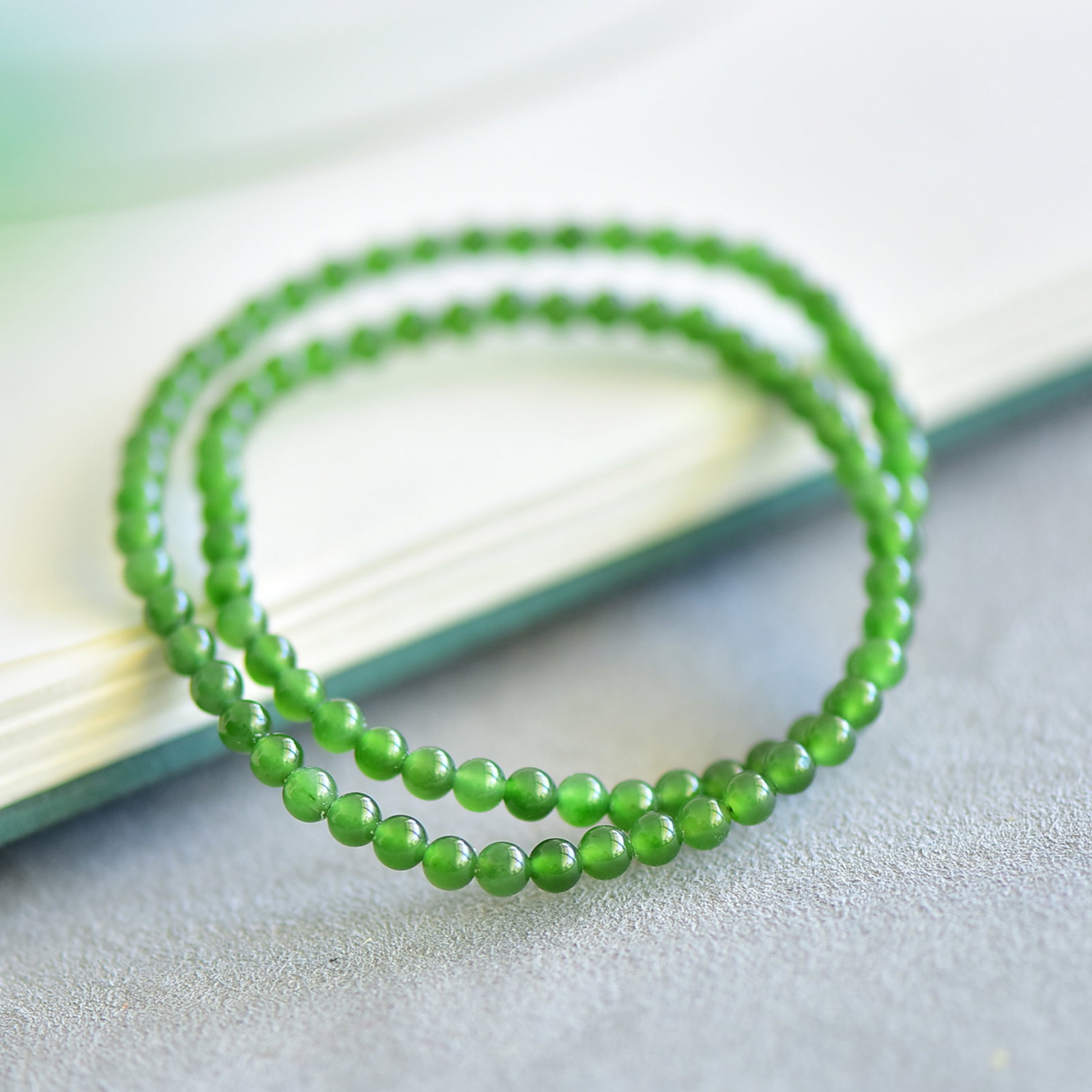 An Exquisite Jasper Bracelets - 5