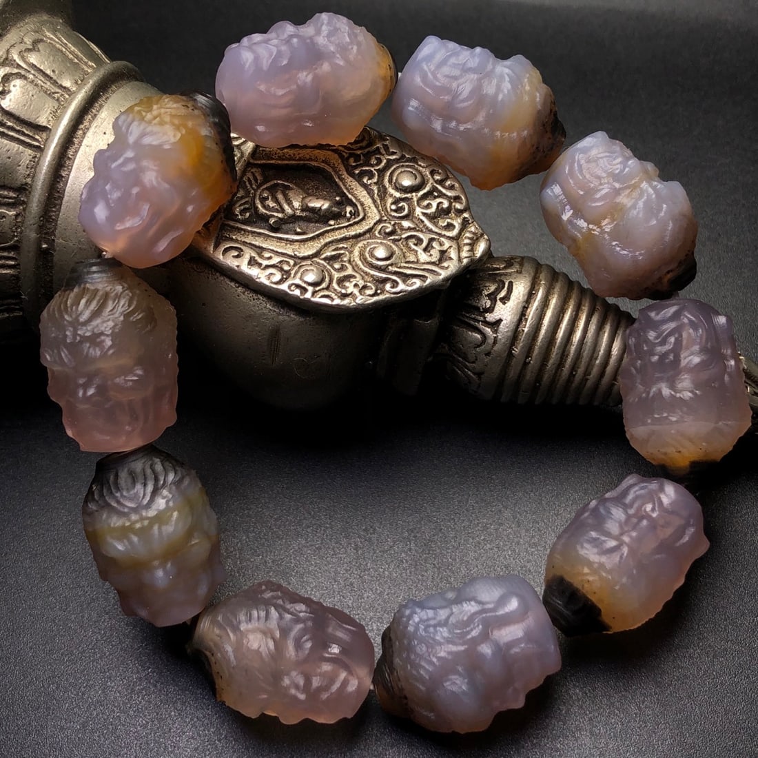 An Exquisite Agate Bracelets - 3