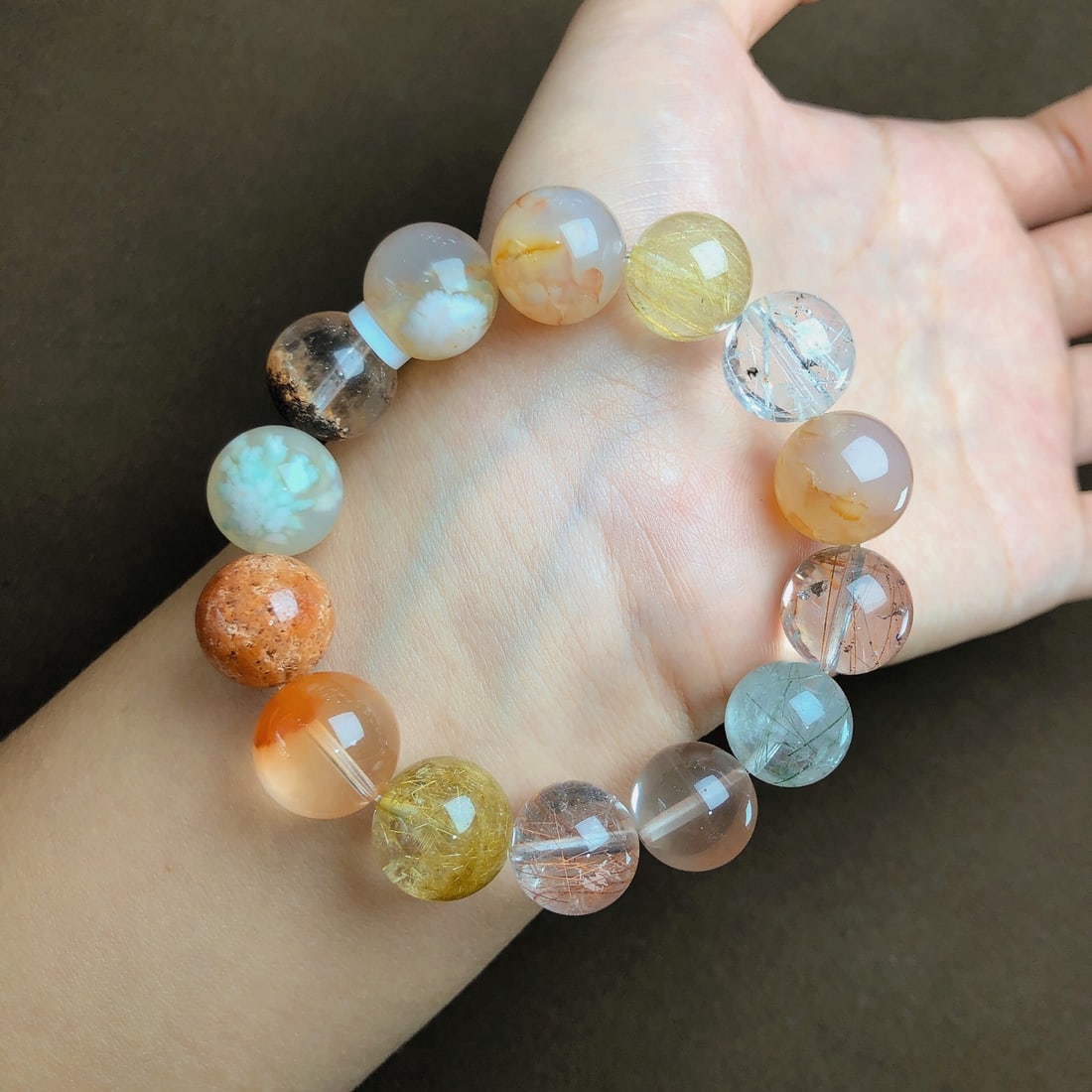 An Exquisite Crystal Bracelets - 2