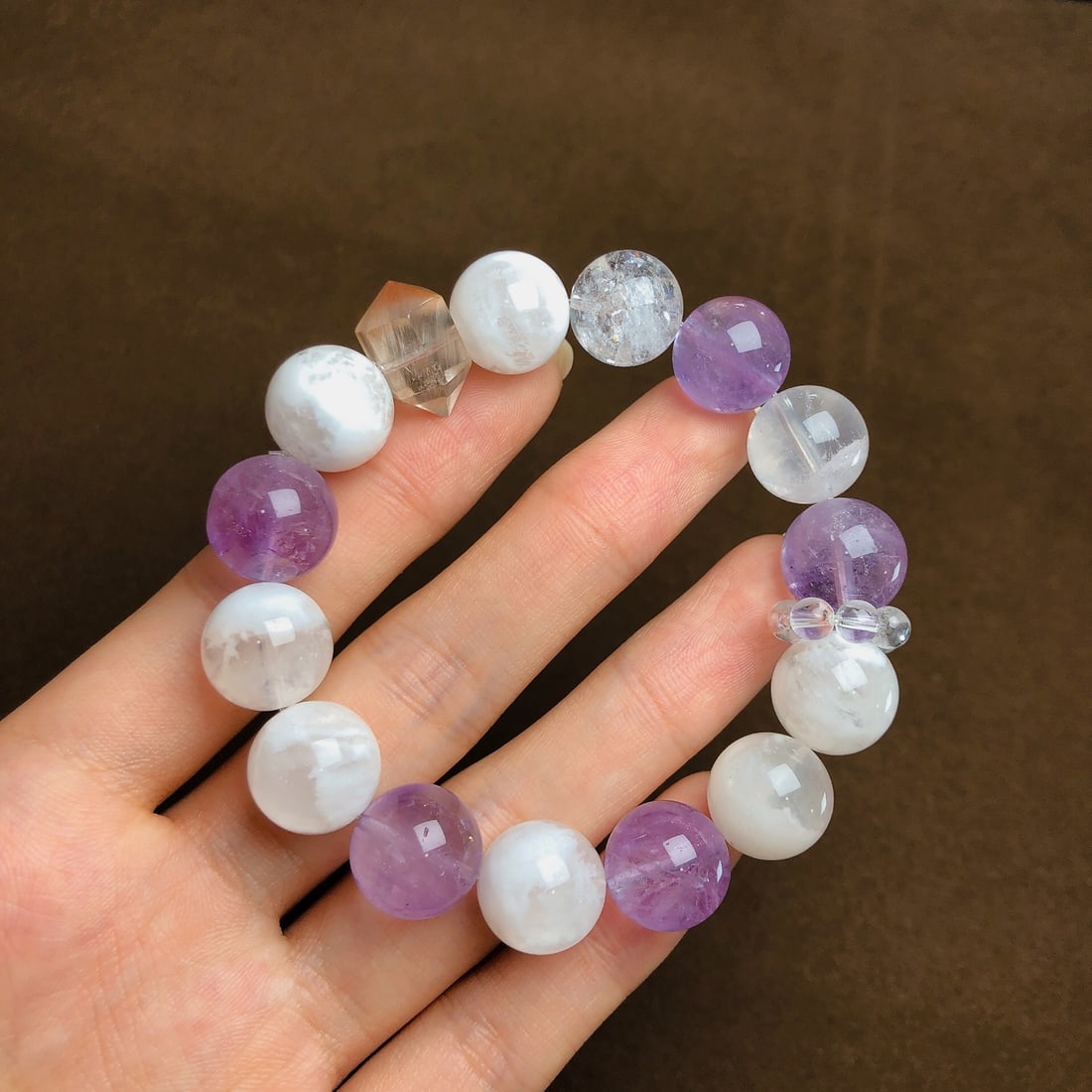 An Exquisite Crystal Bracelets: An Exquisite Crystal Bracelets,Size:13mm,Weight:44.3g 水晶手串