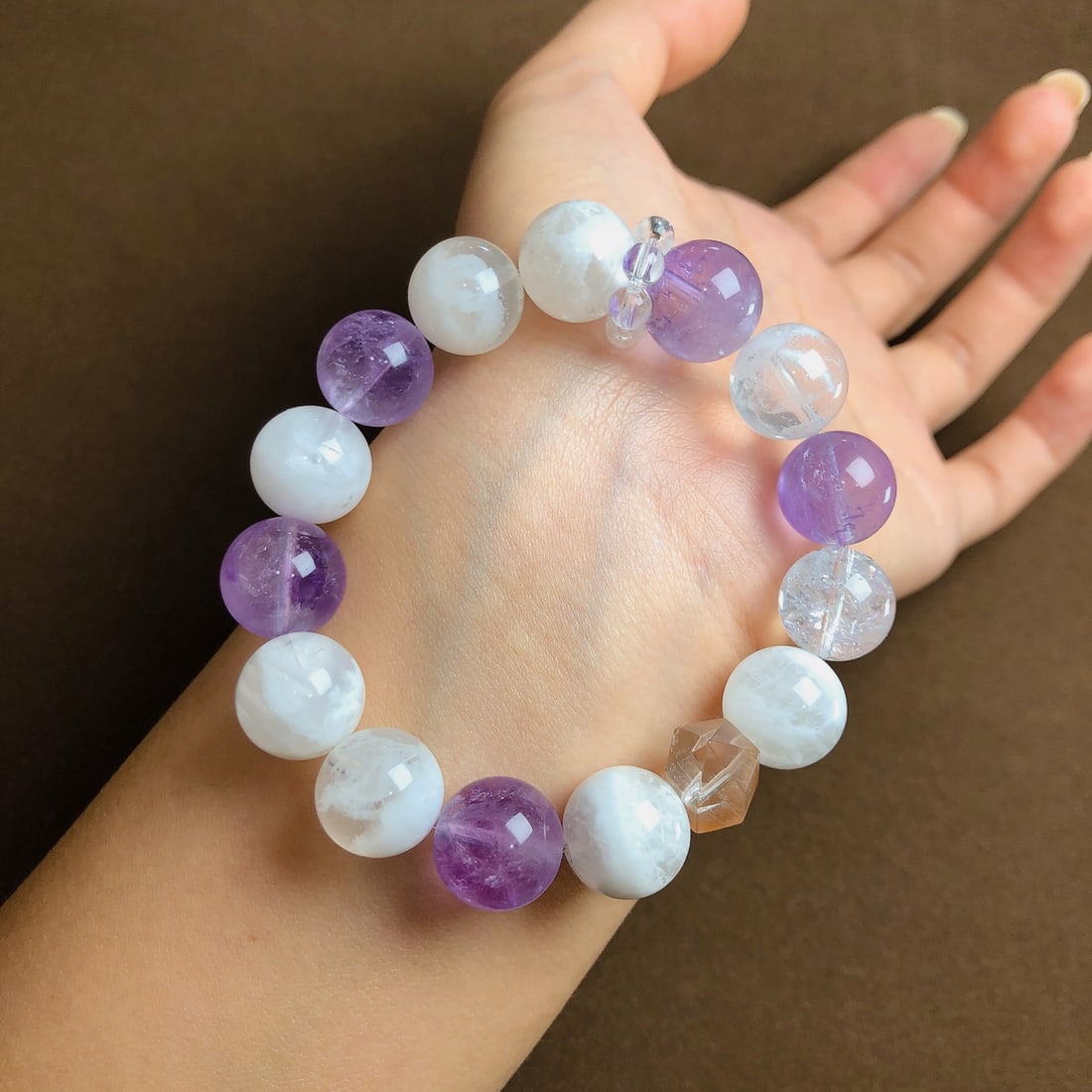 An Exquisite Crystal Bracelets - 6