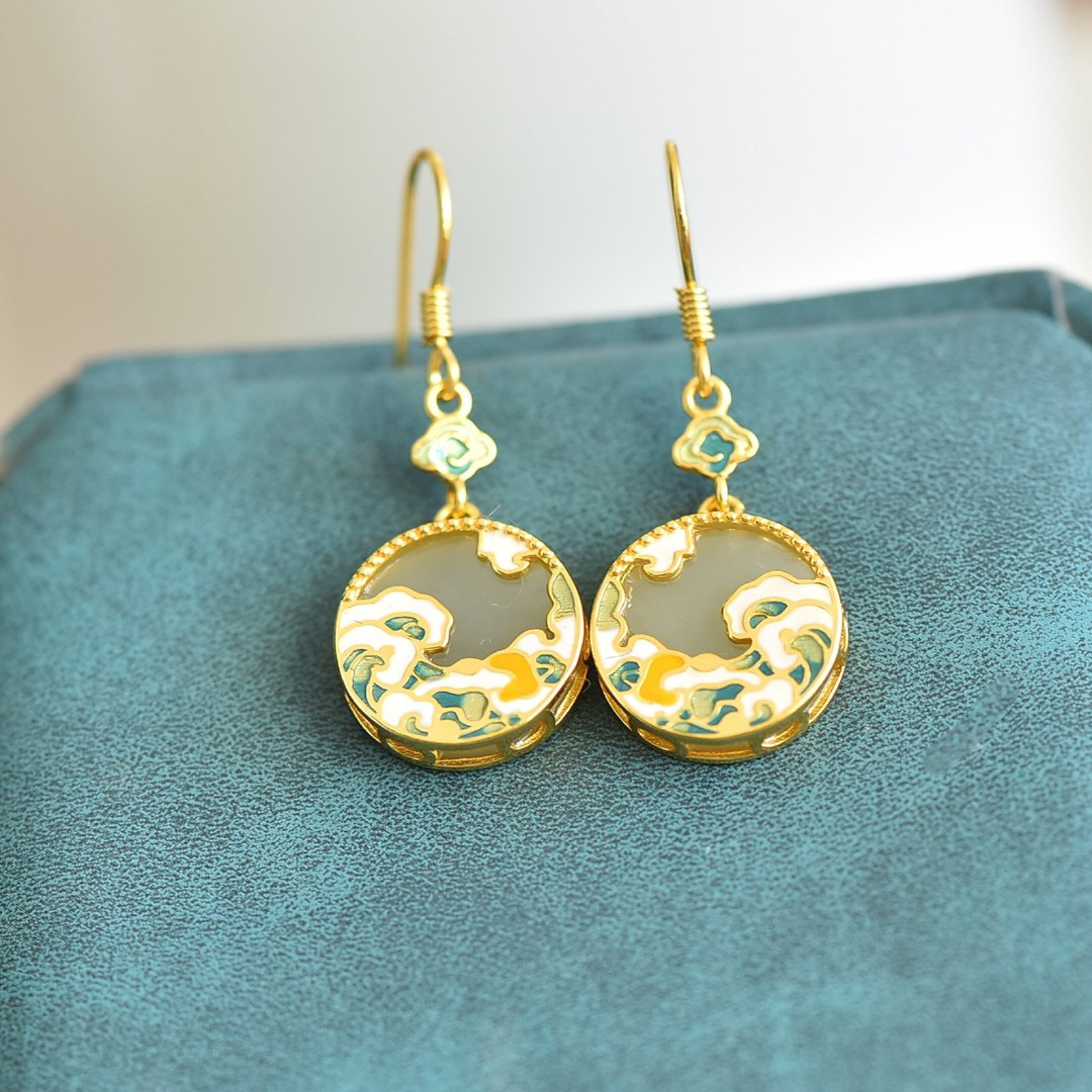 A Pair of Exquisite Sterling Silver-Gold Plated Inlaid White Jade Earrings: A Pair of Exquisite Sterling Silver-Gold Plated Inlaid White Jade Earrings,Size:12mmx12mm 一对纯银镀金镶白玉耳环
