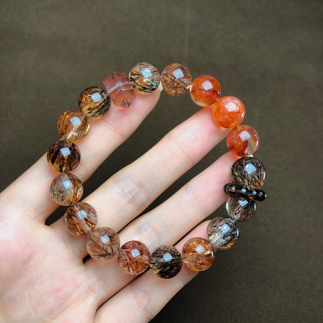 An Exquisite Crystal Bracelets: An Exquisite Crystal Bracelets,Size:11.2mm,12.4mm,Weight:35.9g 水晶手串