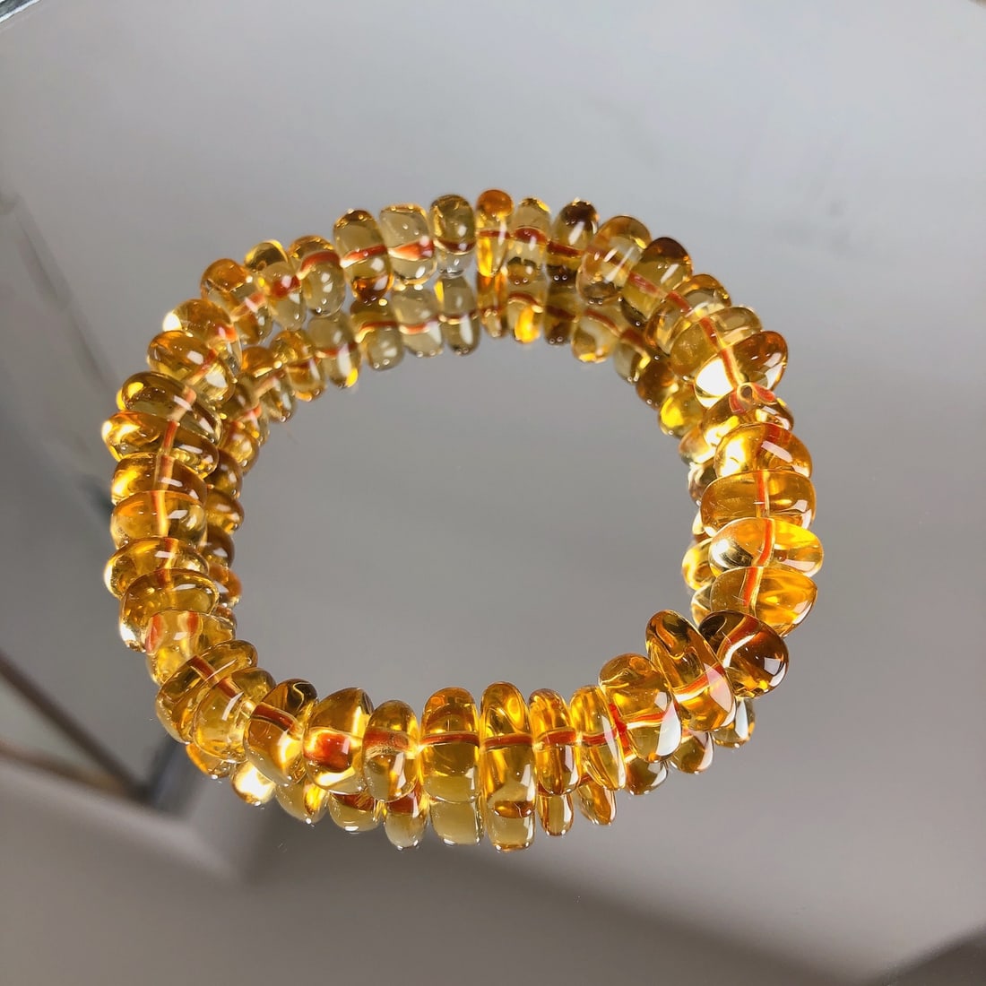 An Exquisite Crystal Bracelets - 10