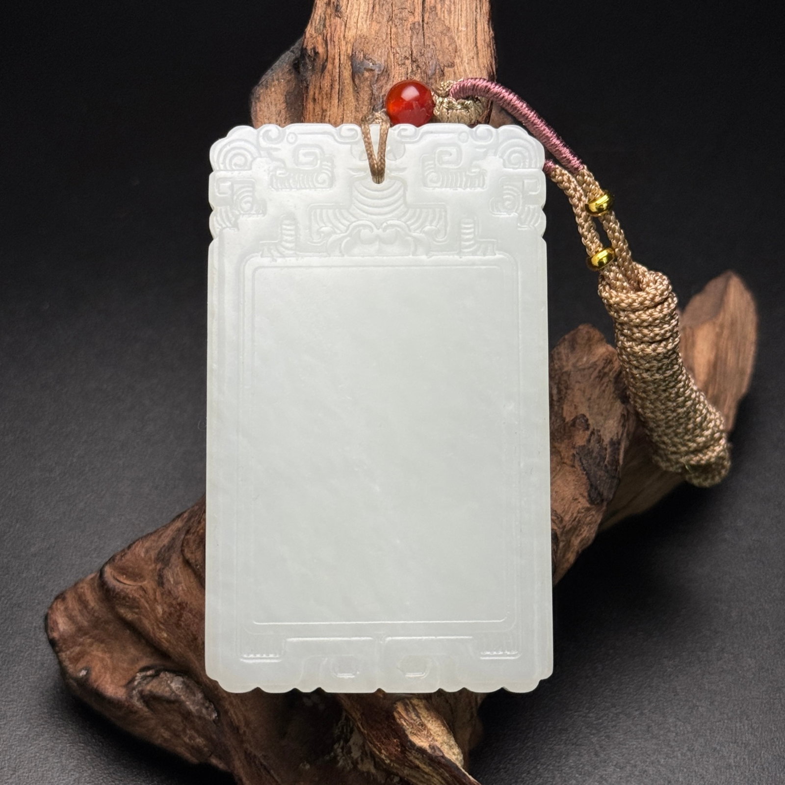 An Exquisite White Jade Pendant: An Exquisite White Jade Pendant,Qing Dynasty,China,Size:67mmx40mmx8mm,Weight:64g 白玉挂件,中国清代