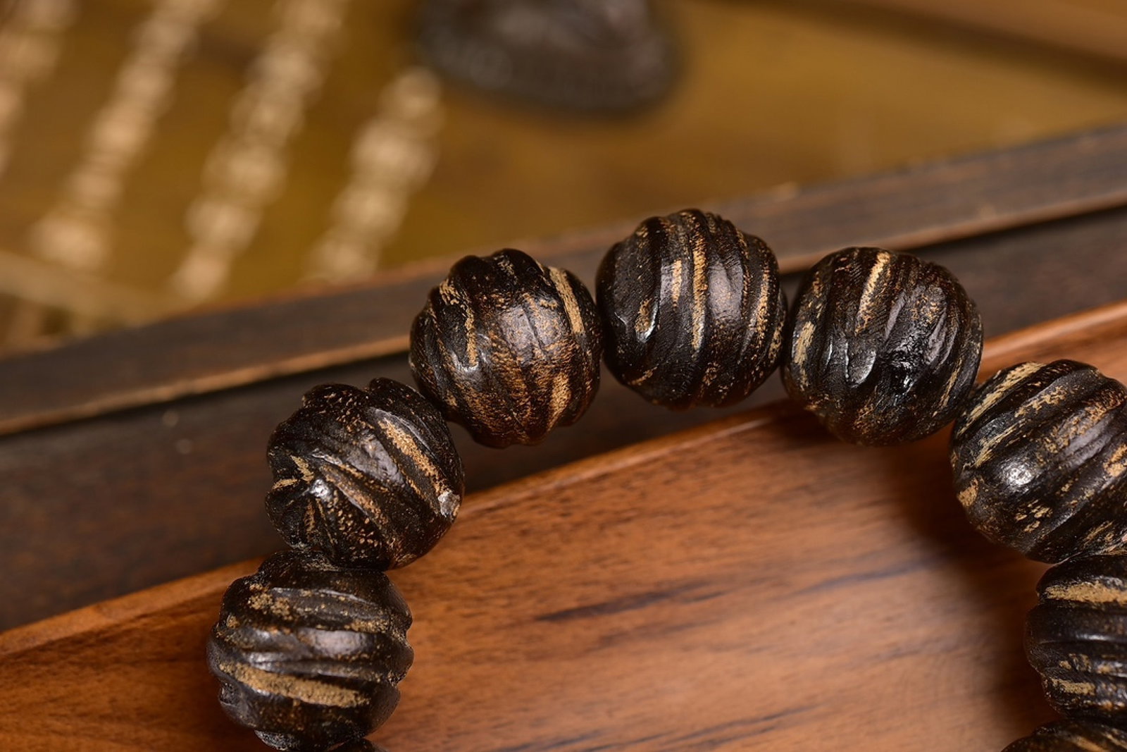 An Exquisite Eaglewood Bracelets - 5