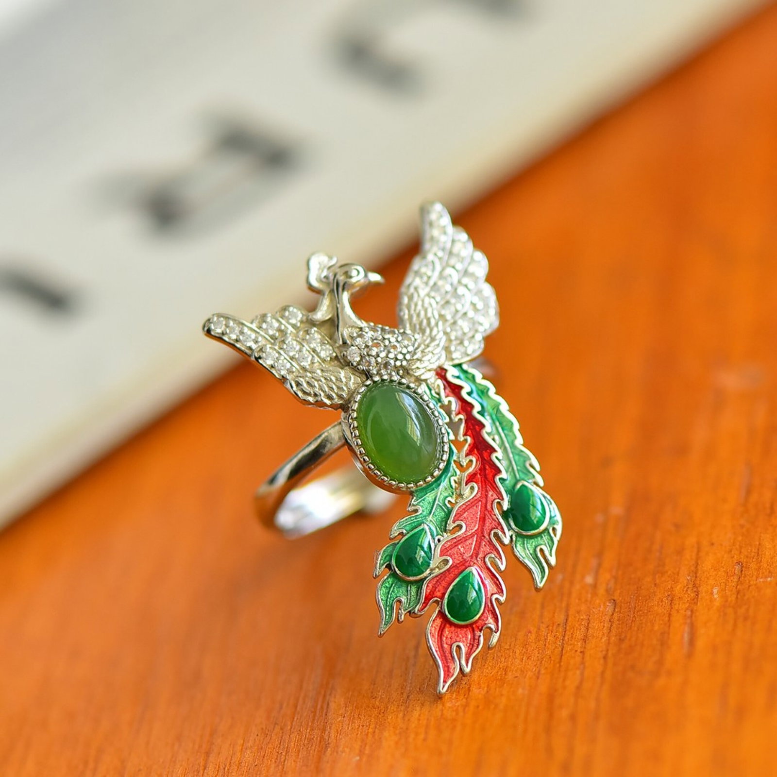 An Exquisite Sterling Silver Inlaid Jasper Enamel Ring,Inlaid Diamonds: An Exquisite Sterling Silver Inlaid Jasper Enamel Ring,Inlaid Diamonds,Size:5mmx7mm 纯银镶碧玉珐琅戒指,嵌钻石