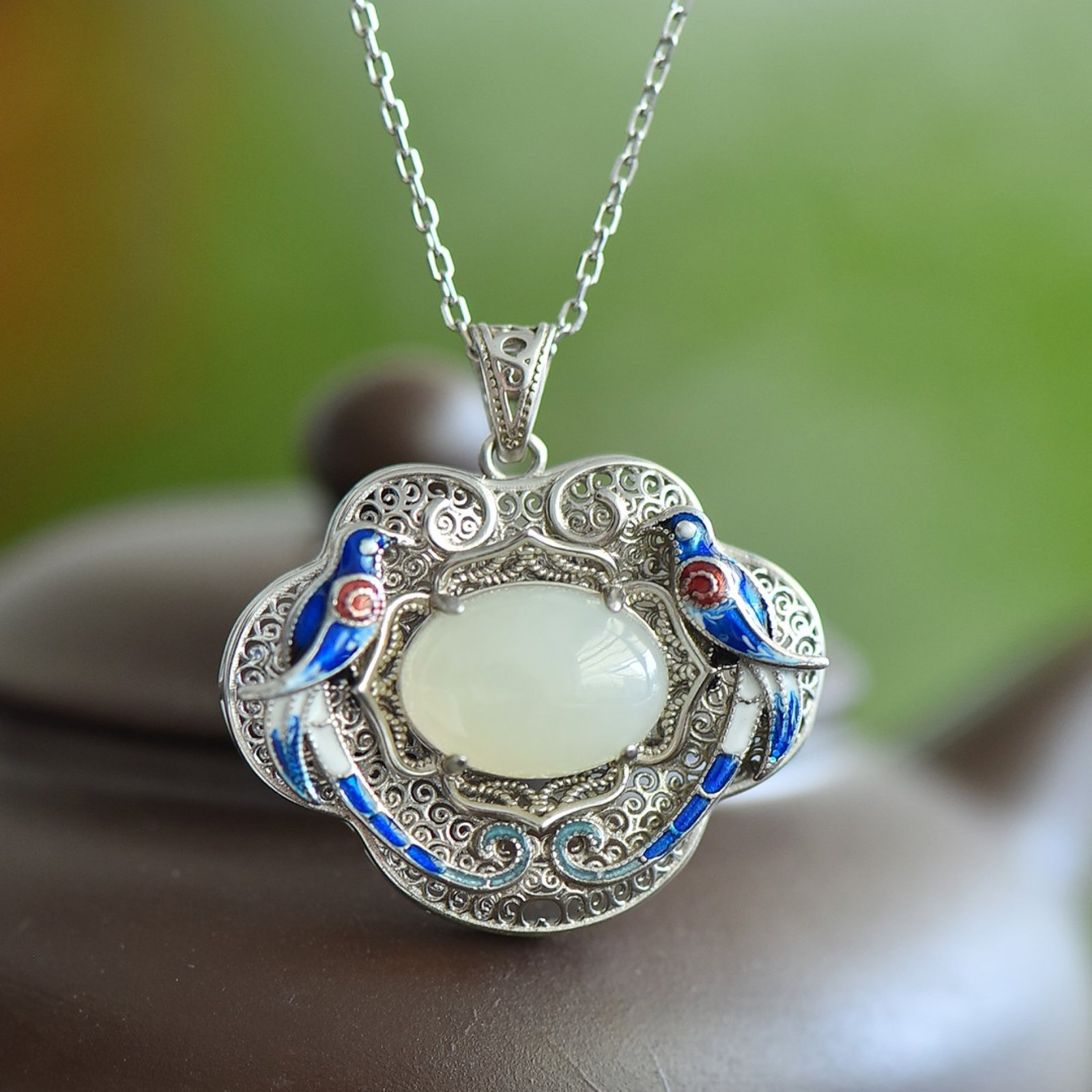 An Exquisite Sterling Silver Inlaid White Jade Pendant: An Exquisite Sterling Silver Inlaid White Jade Pendant 纯银镶白玉吊坠