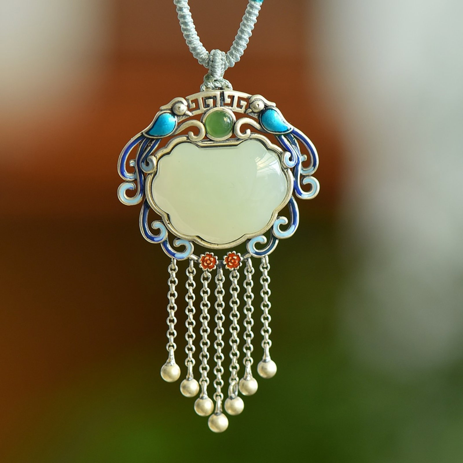 An Exquisite Sterling Silver Inlaid White Jade Pendant,Inlaid Turquoise: An Exquisite Sterling Silver Inlaid White Jade Pendant,Inlaid Turquoise,Size:16mmx21mm 纯银镶白玉吊坠，嵌绿松石