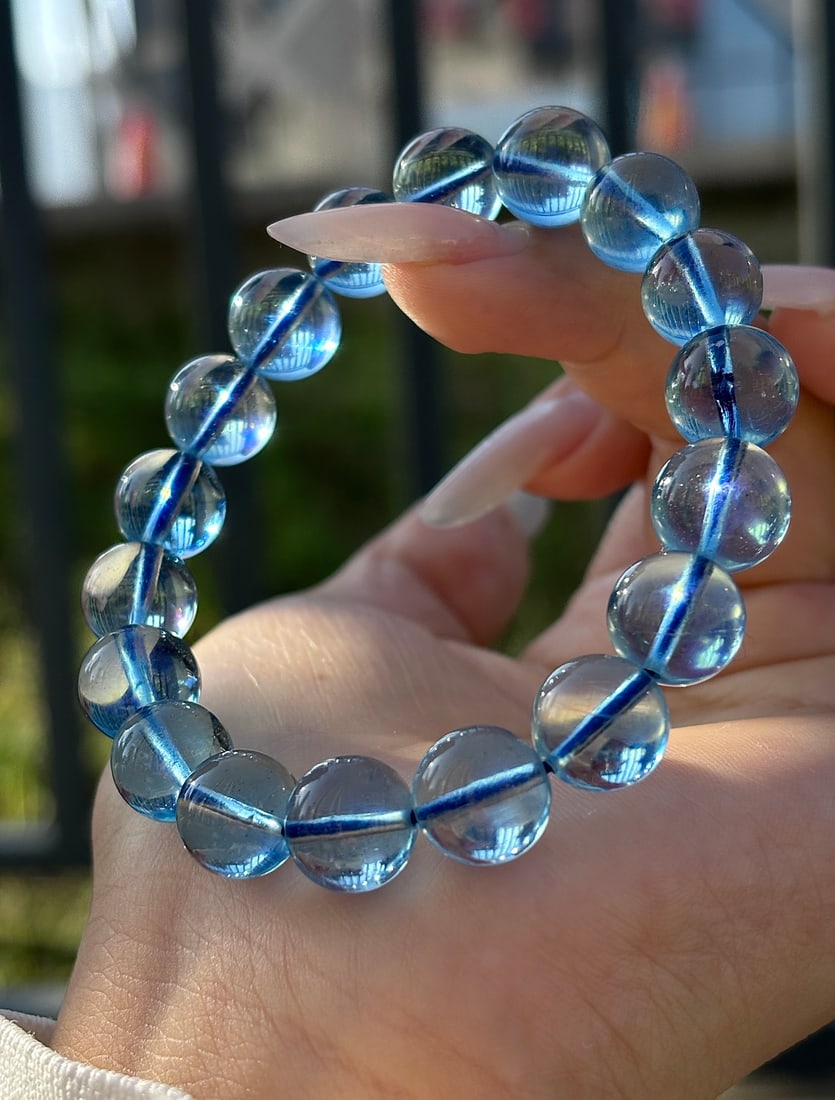 An Exquisite Aquamarine Bracelets: An Exquisite Aquamarine Bracelets,Size:11.3mm,Weight:36.2g 海蓝宝手串