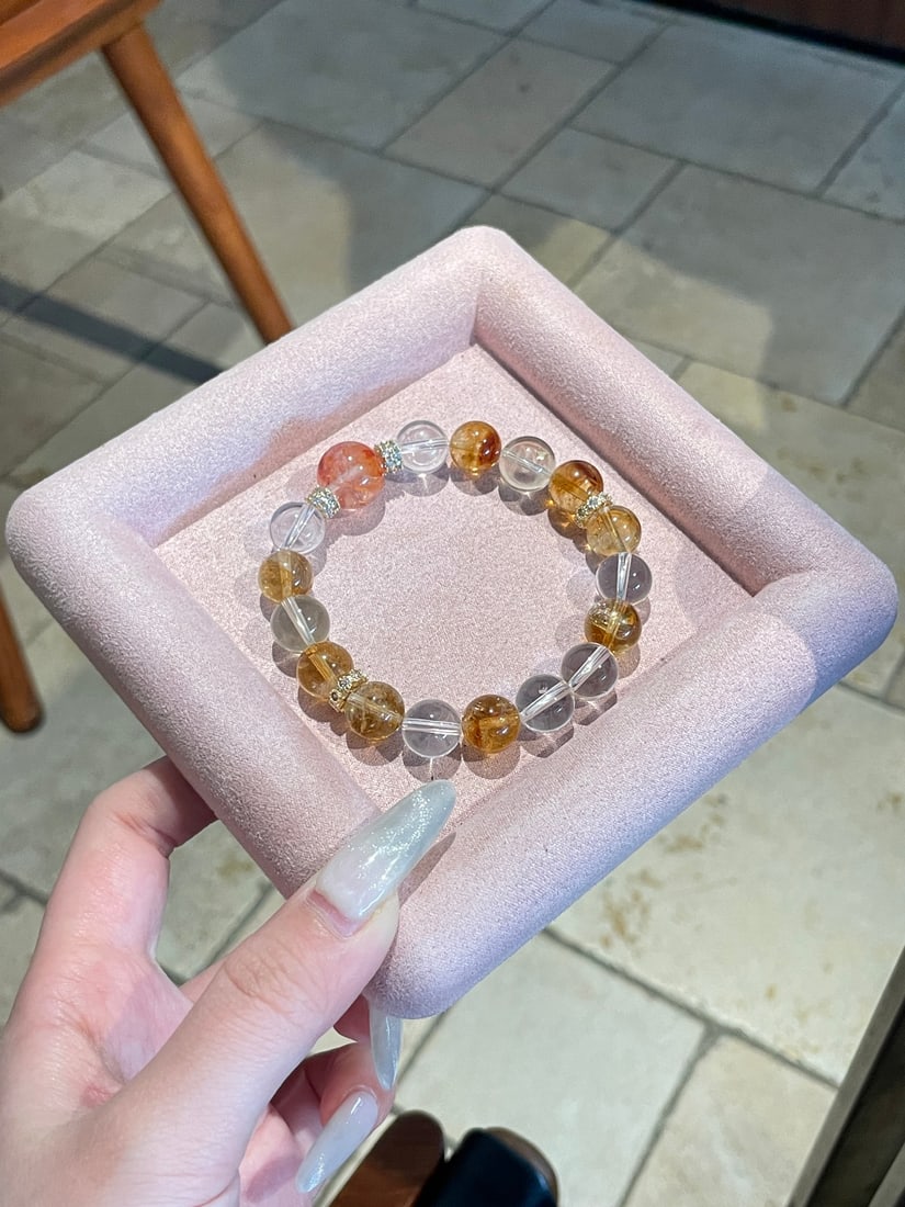 An Exquisite Crystal Bracelets - 16