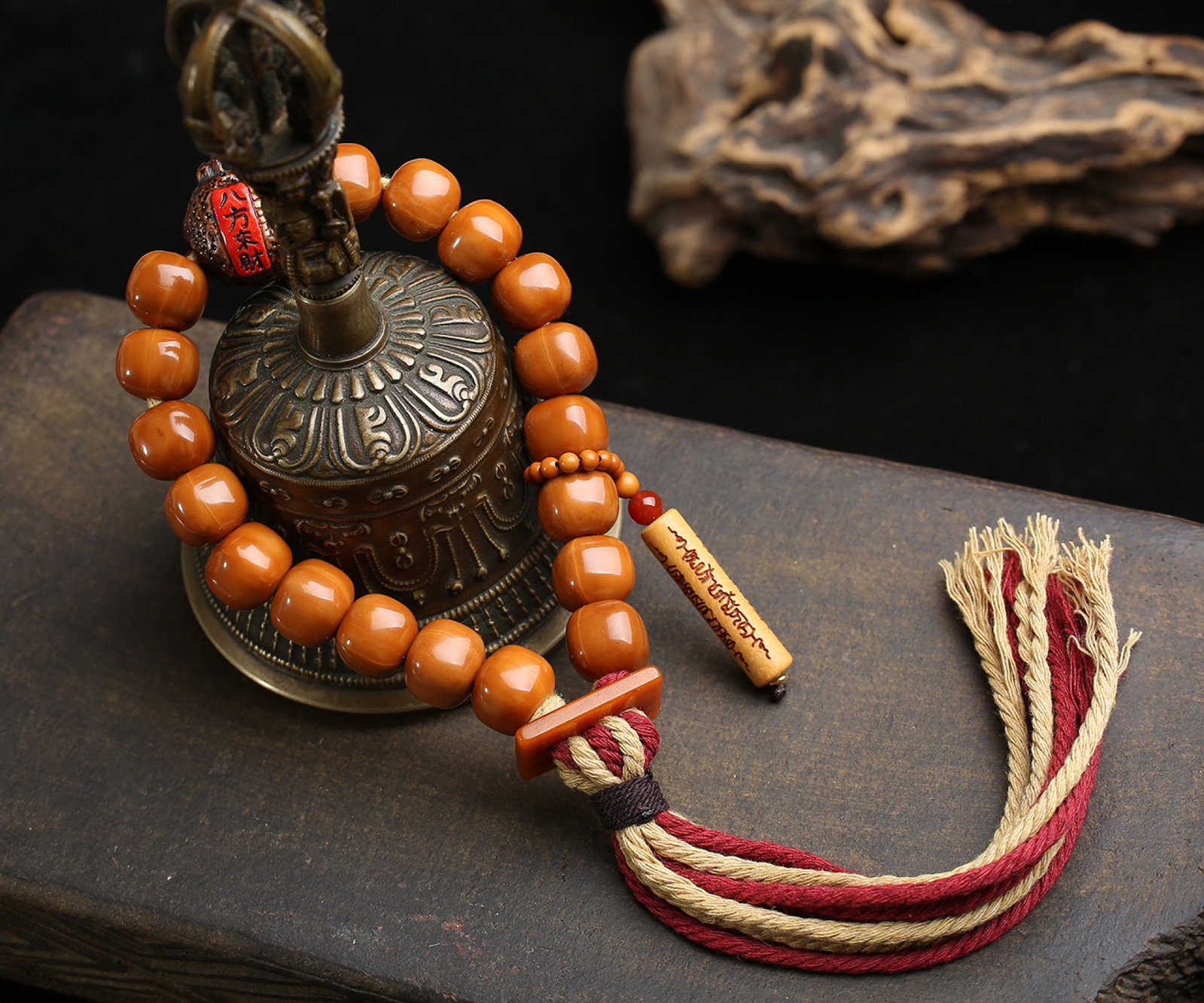 An Exquisite Walnut Bracelets - 3