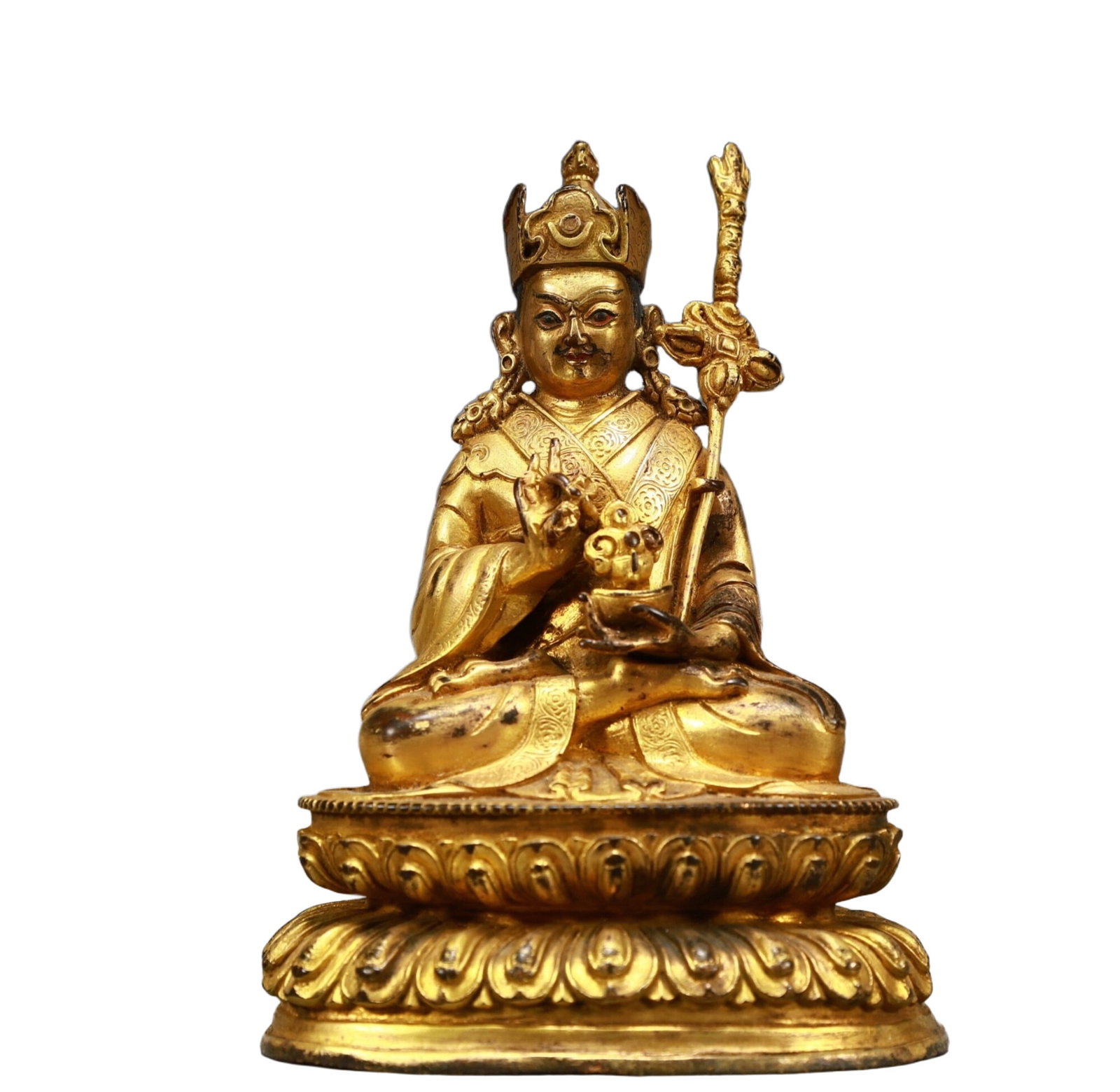 A Solemn Gilt Bronze Statue of Padma Sambhava: A Solemn Gilt Bronze Statue of Padma Sambhava,Qing Dynasty, China,Size:4.5inx4.5inx8.7in,Weight:1750g 铜鎏金莲花生大士像,中国清&
