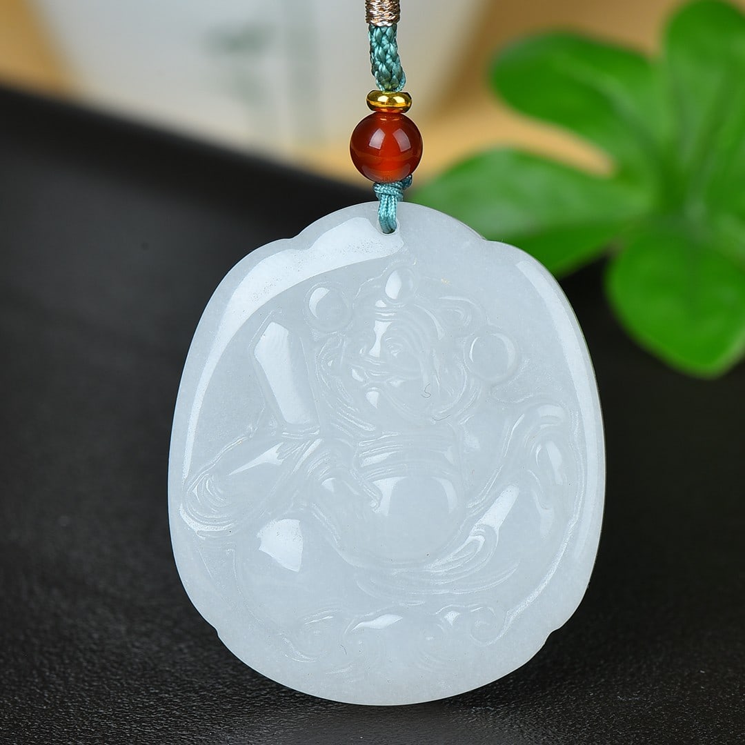 An Exquisite White Jade Mammon and Fish Pattern Pendant: An Exquisite White Jade Mammon and Fish Pattern Pendant,Size:38mmx44mm 寓意:财源滚滚 白玉财神像纹挂件