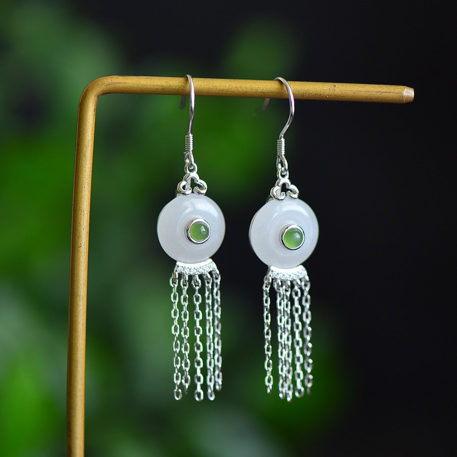 A Pair of Exquisite Sterling Silver Inlaid White Jade Earrings,Inlaid Diamond: A Pair of Exquisite Sterling Silver Inlaid White Jade Earrings,Inlaid Diamond 一对纯银镶白玉耳环,嵌钻石