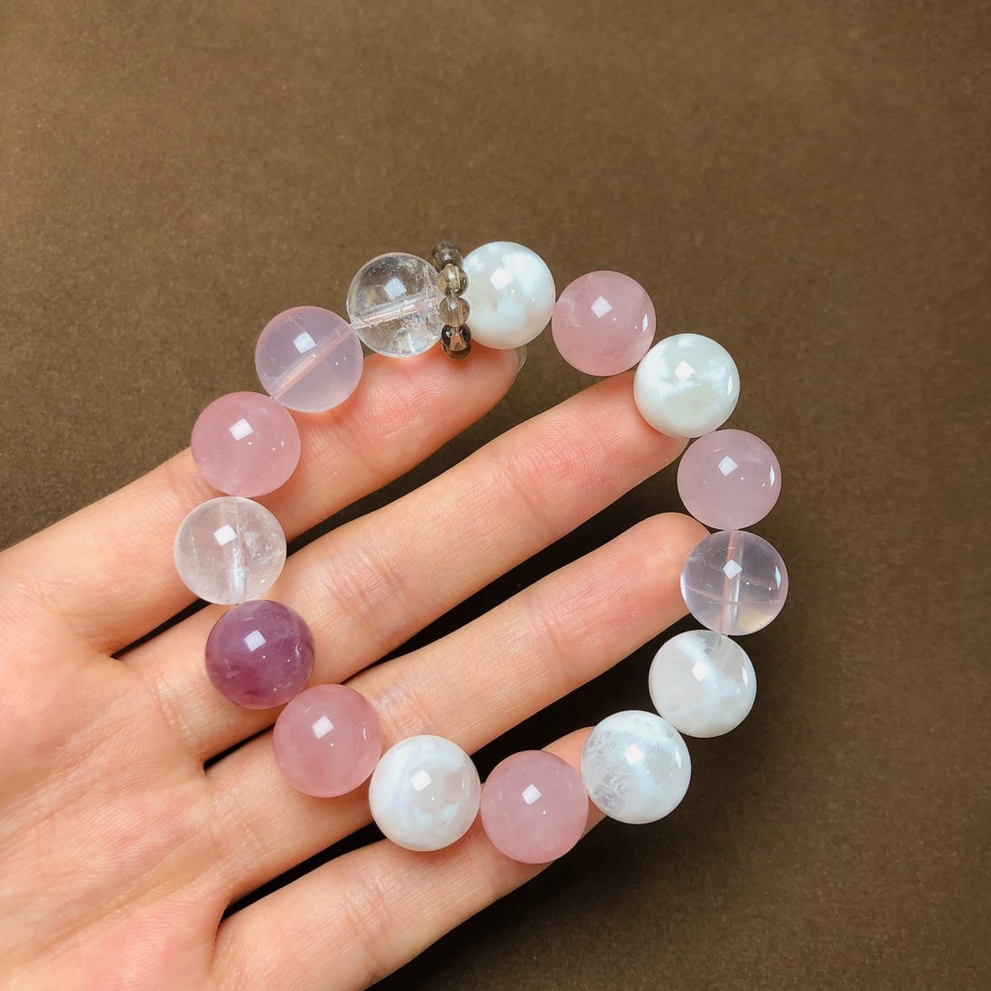 An Exquisite Crystal Bracelets: An Exquisite Crystal Bracelets,Size:12.6mm,Weight:43g 水晶手串