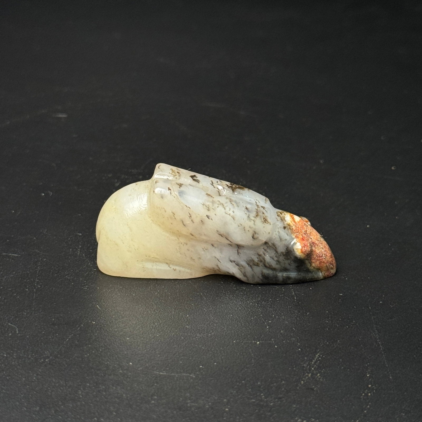 An Exquisite White Jade Rabbit Pendant: An Exquisite White Jade Rabbit Pendant,Qing Dynasty,China,Size:51mmx21mmx15mm,Weight:28g 白玉兔子挂件,中国清代