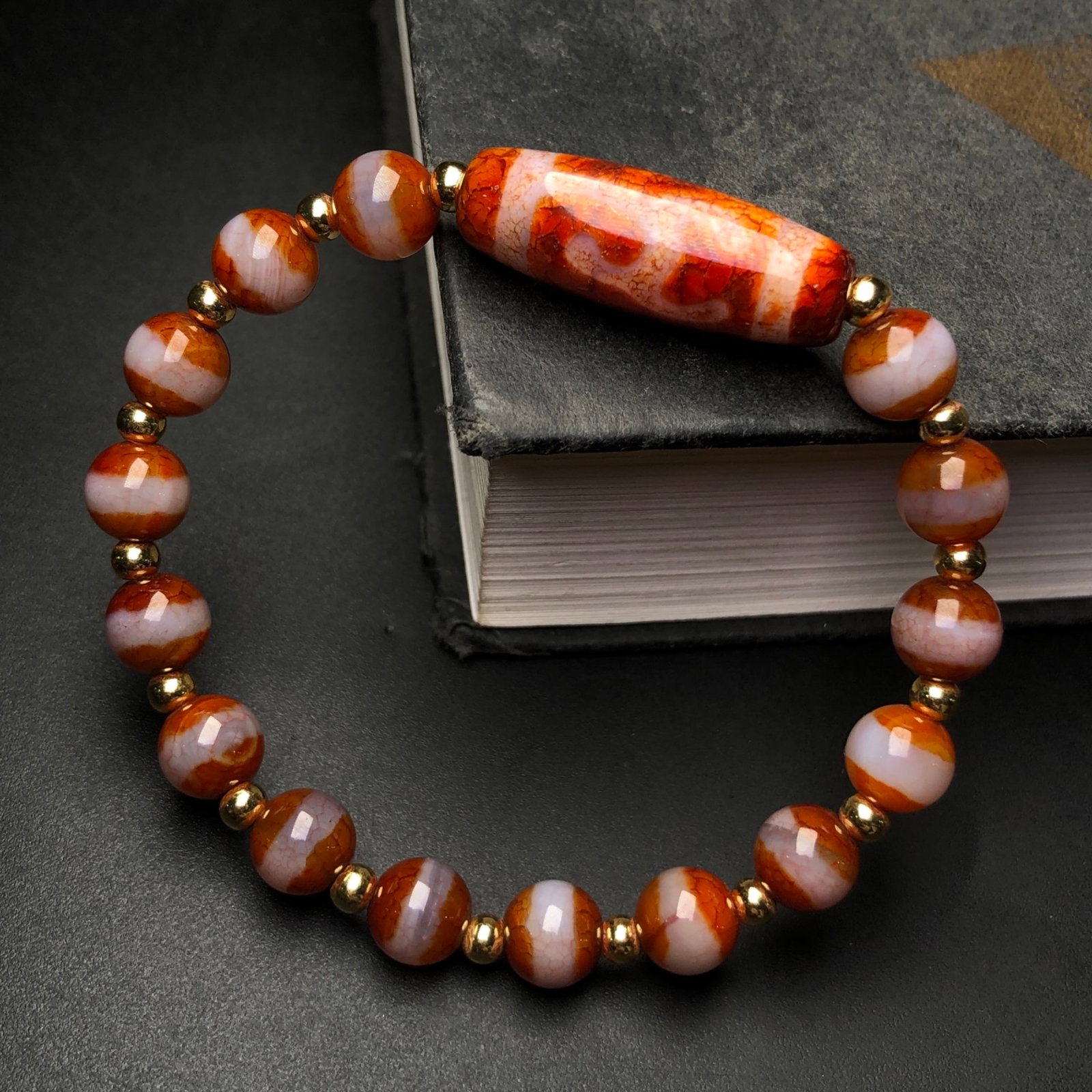 An Exquisite Agate Bracelets - 3
