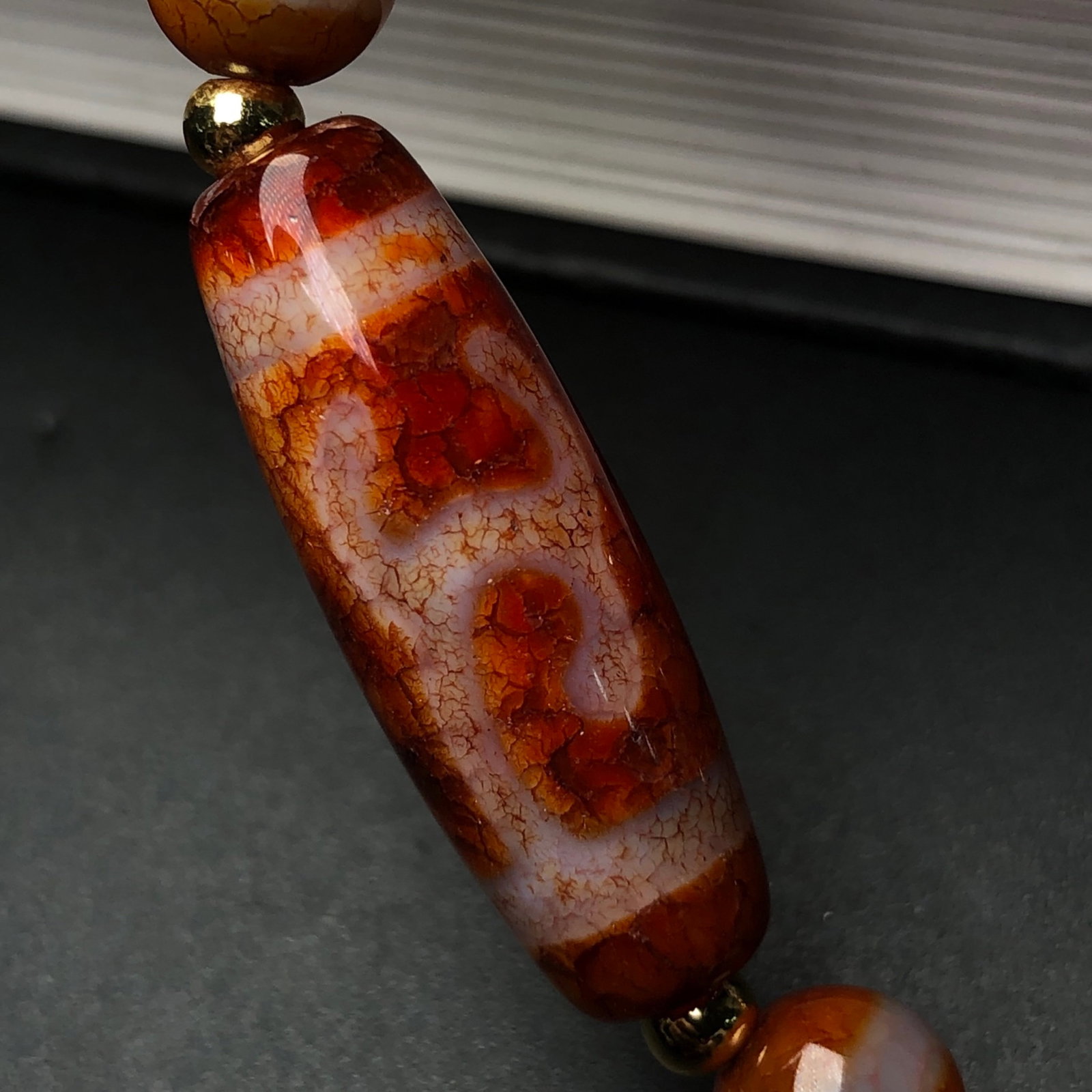 An Exquisite Agate Bracelets - 6