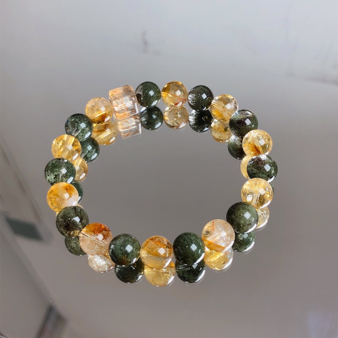 An Exquisite Crystal Bracelets - 8