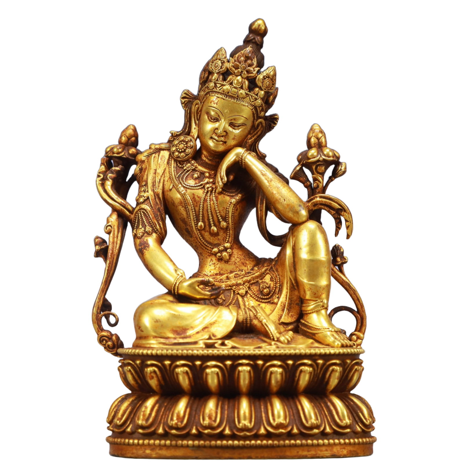 A Solemn Gilt Bronze Statue of Avalokitesvara: A Solemn Gilt Bronze Statue of Avalokitesvara,Ming Dynasty, China,Yongle Six-character Mark,Size:3.5inx2.4inx5.9in,Weight:1450g 铜鎏金观音像,中国明