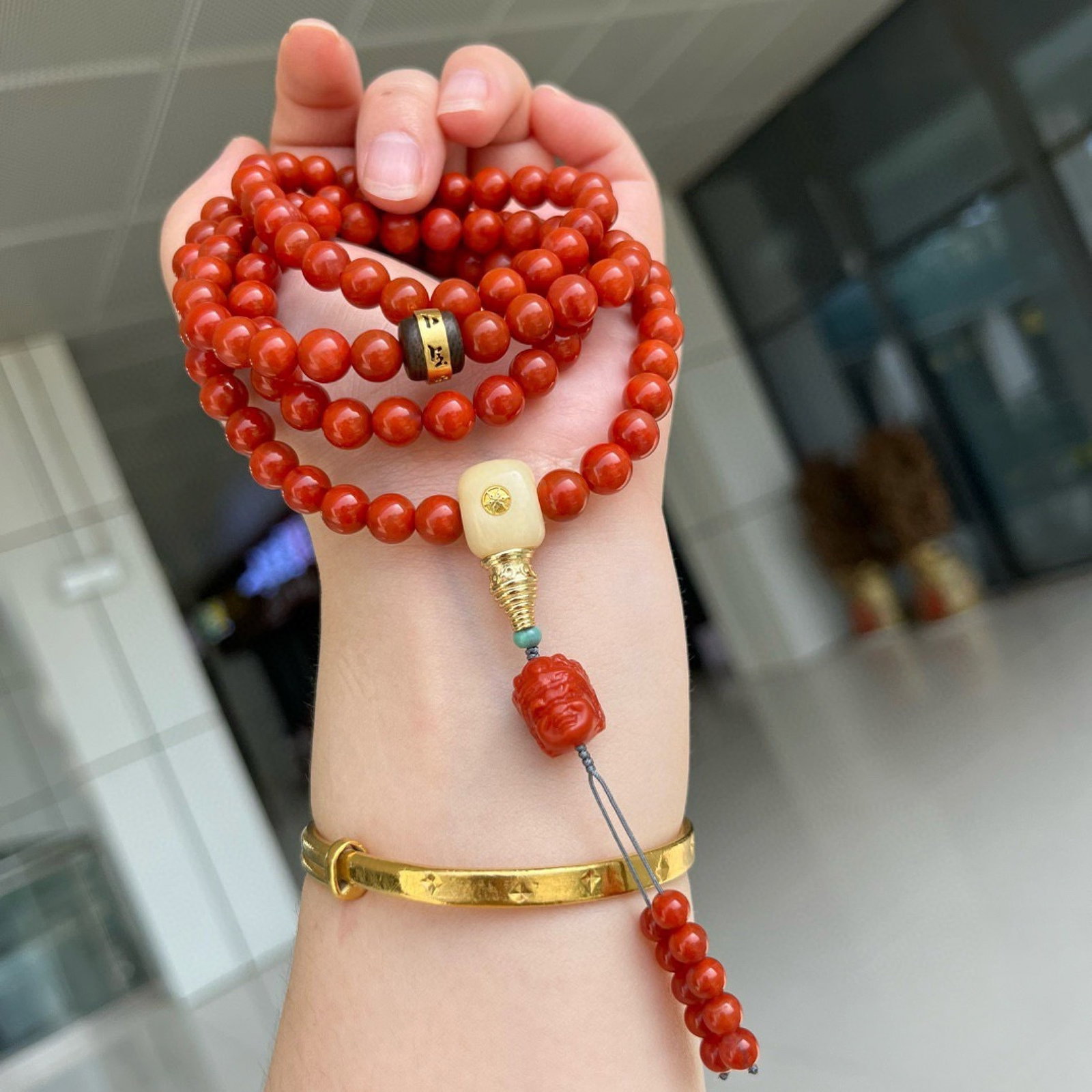 An Exquisite Agate Bracelets - 6