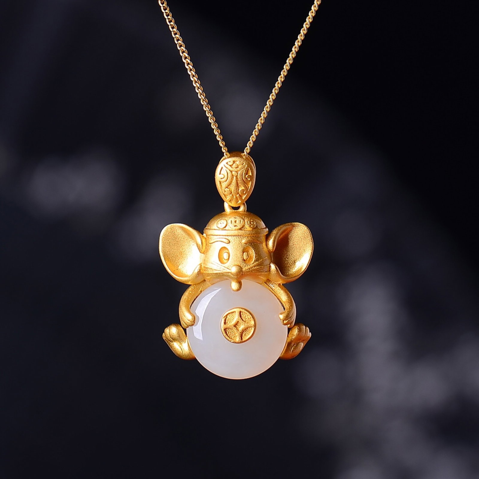 An Exquisite Sterling Silver-Gold Plated Inlaid White Jade Pendant: An Exquisite Sterling Silver-Gold Plated Inlaid White Jade Pendant,Size:13mmx13 mm 纯银镀金镶白玉吊坠