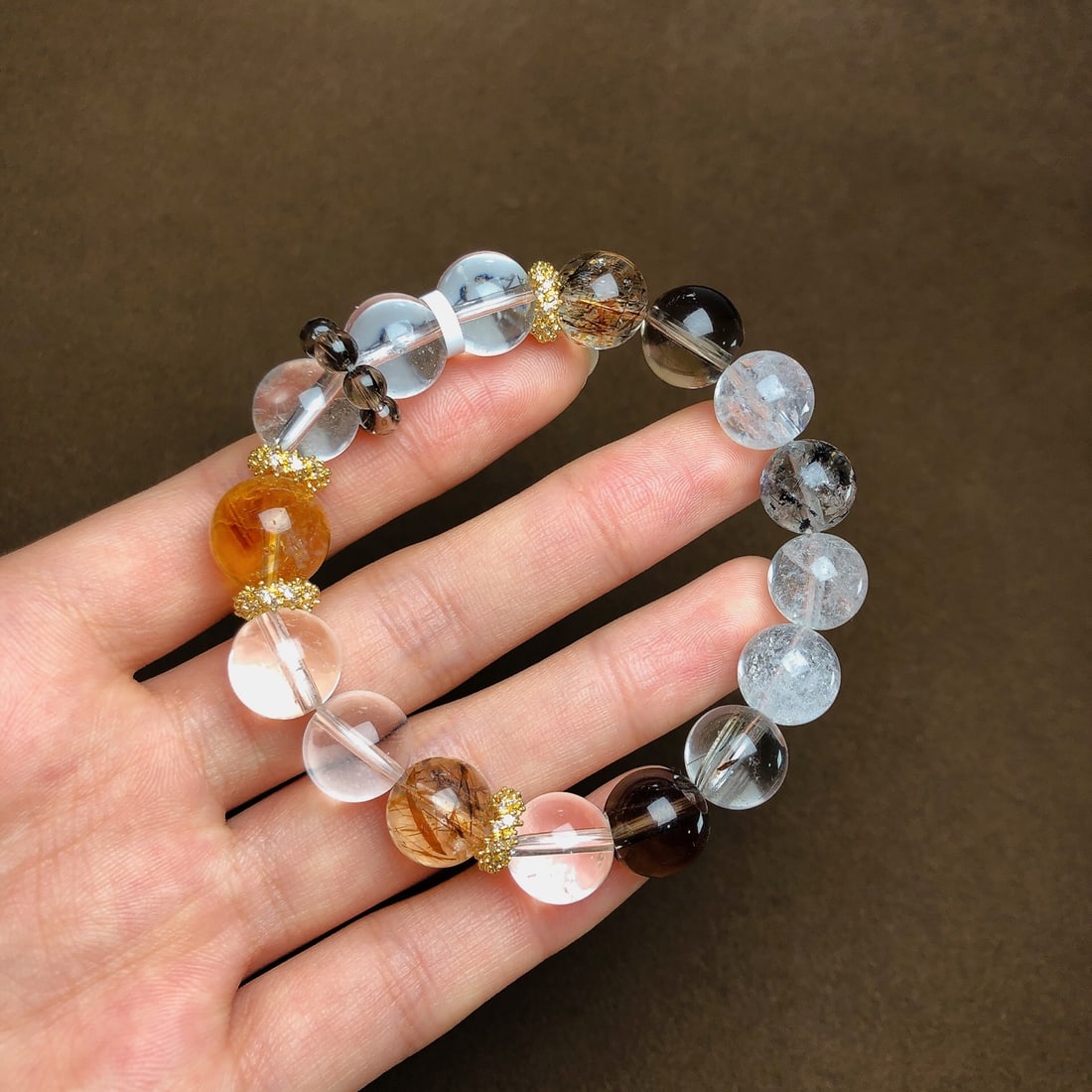 An Exquisite Crystal Bracelets: An Exquisite Crystal Bracelets,Size:11.5mm,12.7mm,Weight:36.8g 水晶手串