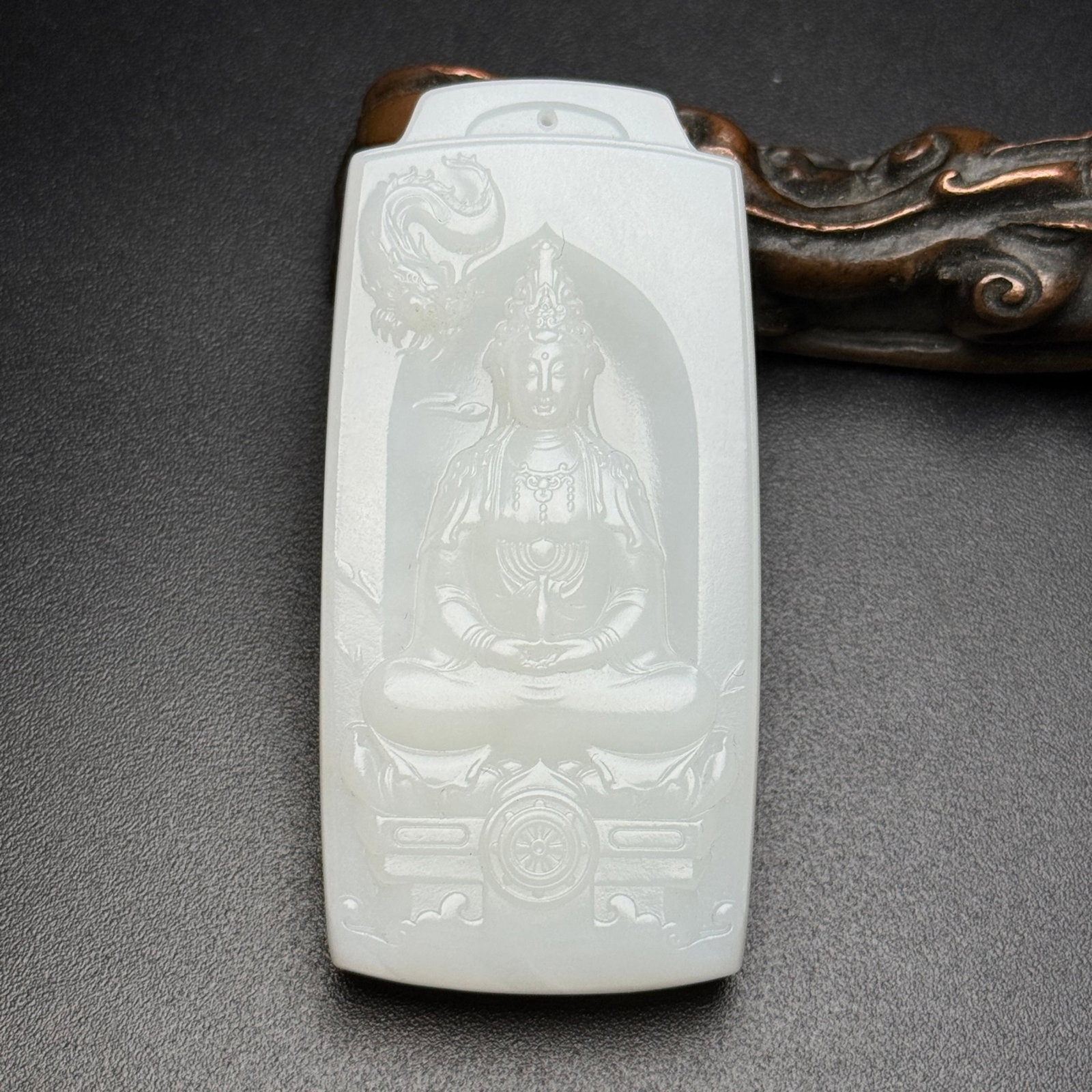 An Exquisite White Jade Statue of Avalokitesvara Dragon Pattern Pendant: An Exquisite White Jade Statue of Avalokitesvara Dragon Pattern Pendant,Qing Dynasty,China,Size:76mmx37mmx11mm,Weight:74g