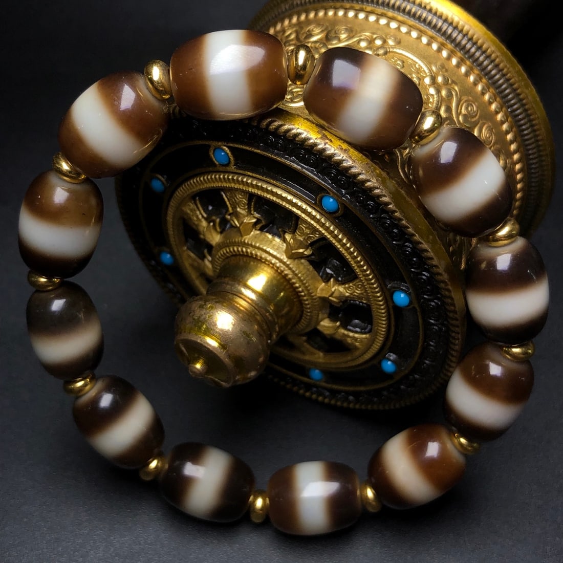 An Exquisite Agate Bracelets: An Exquisite Agate Bracelets,Size:14mmx10mm 玛瑙手串