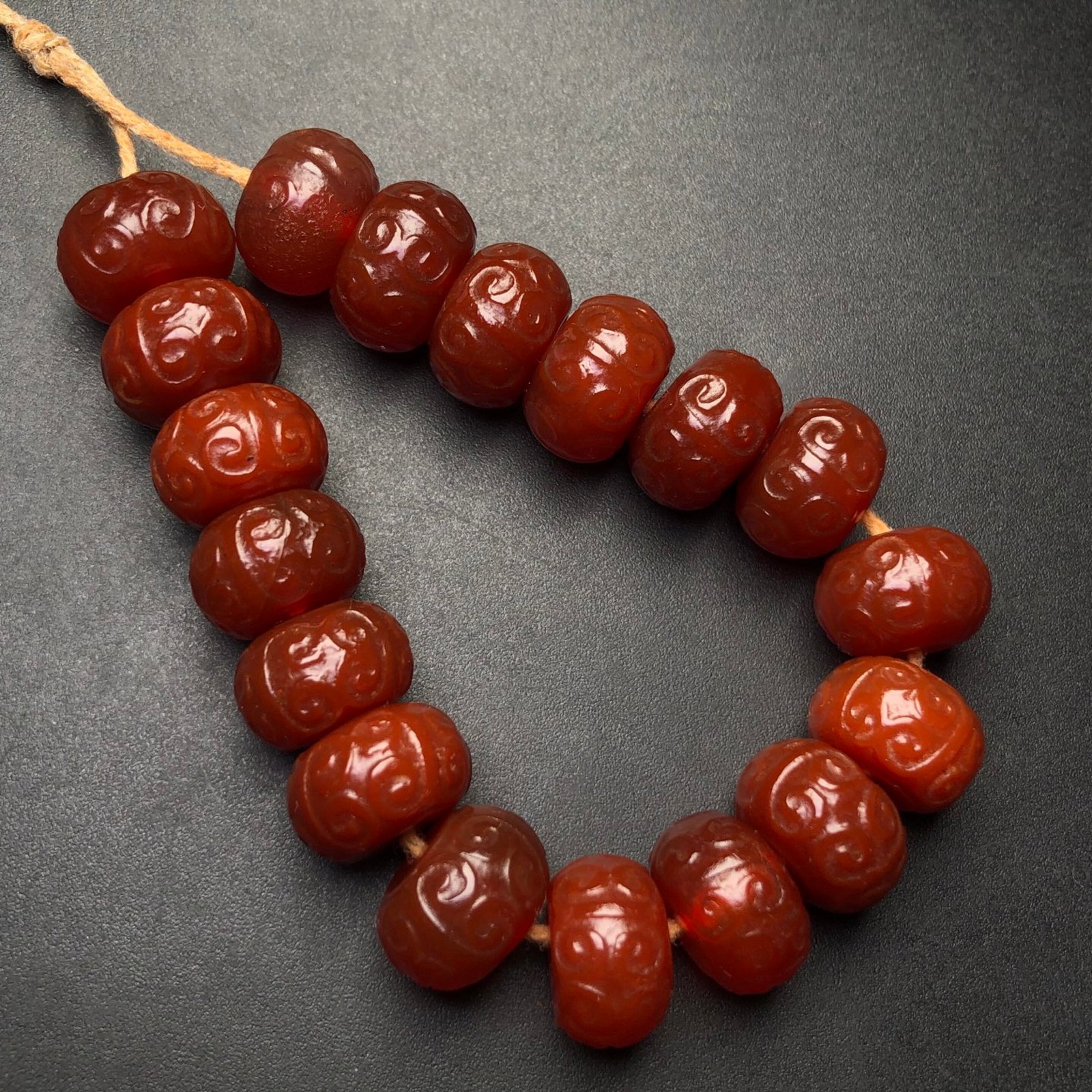 An Exquisite Agate Bracelets (1 of 9)