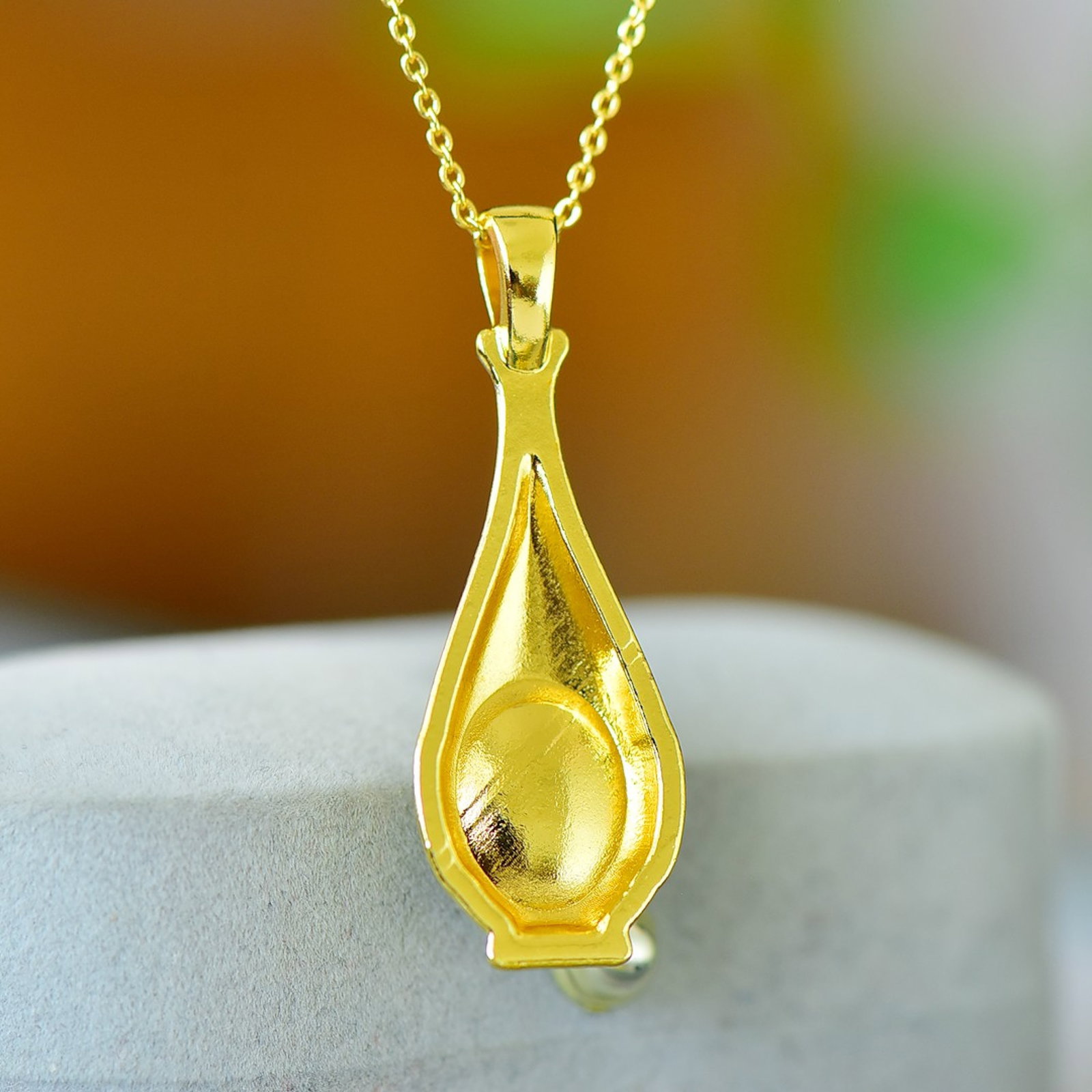 An Exquisite Pendant - 5