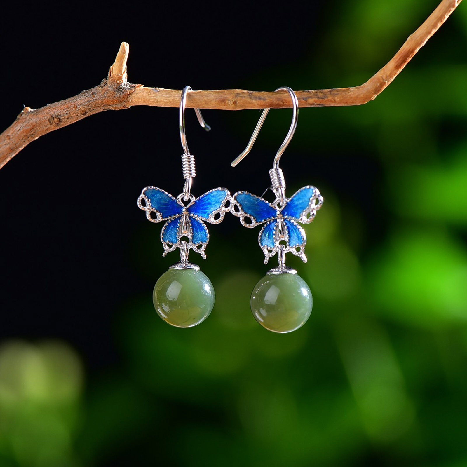 A Pair of Exquisite Sterling Silver Inlaid Sapphire Enamel Earrings,Inlaid Pearls (1 of 2)